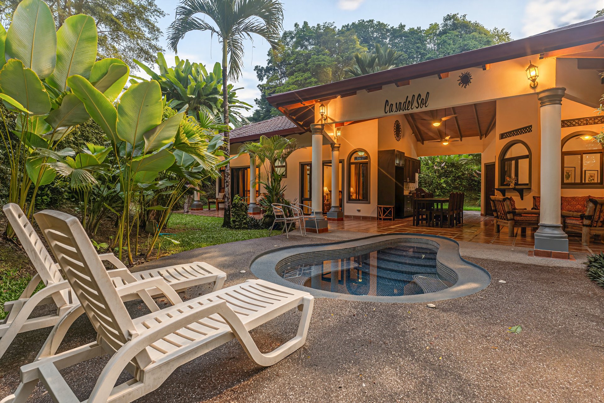 Ojochal Tropical Retreat | 4 Ensuite Bedrooms, Pool & Outdoor Living