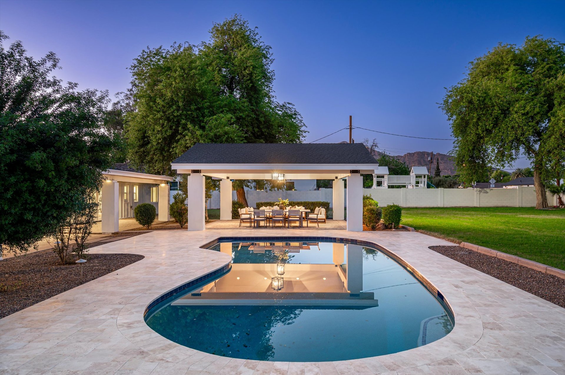 3131 N 53RD Place