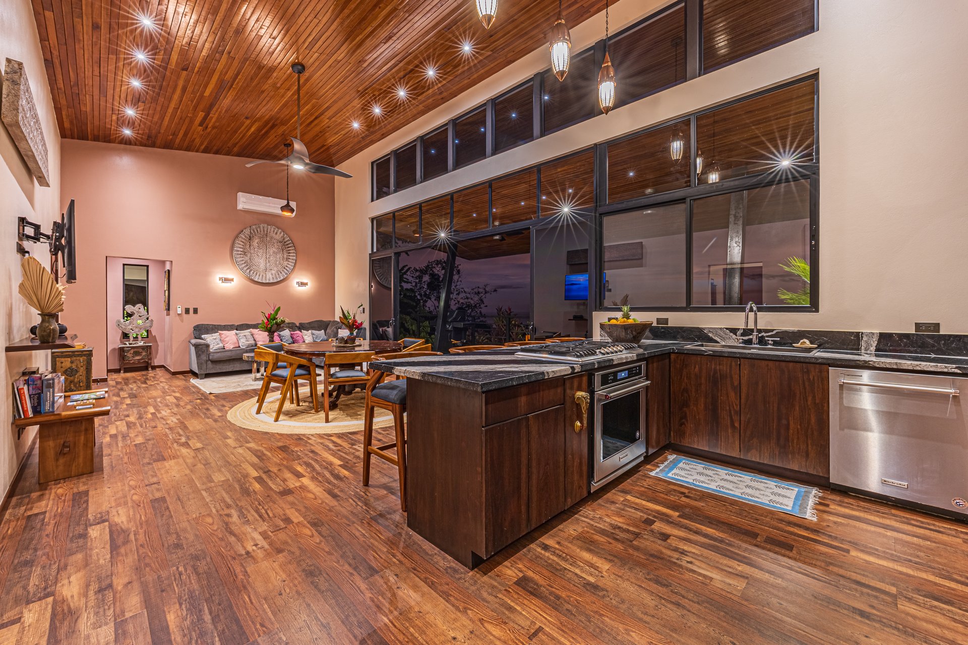 Casa Markissa – Luxury Oceanview Villa with Proven Rental Income.