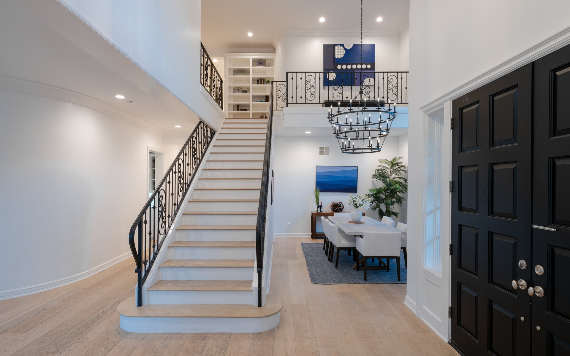 3686 Benedict Canyon Ln, Sherman Oaks 