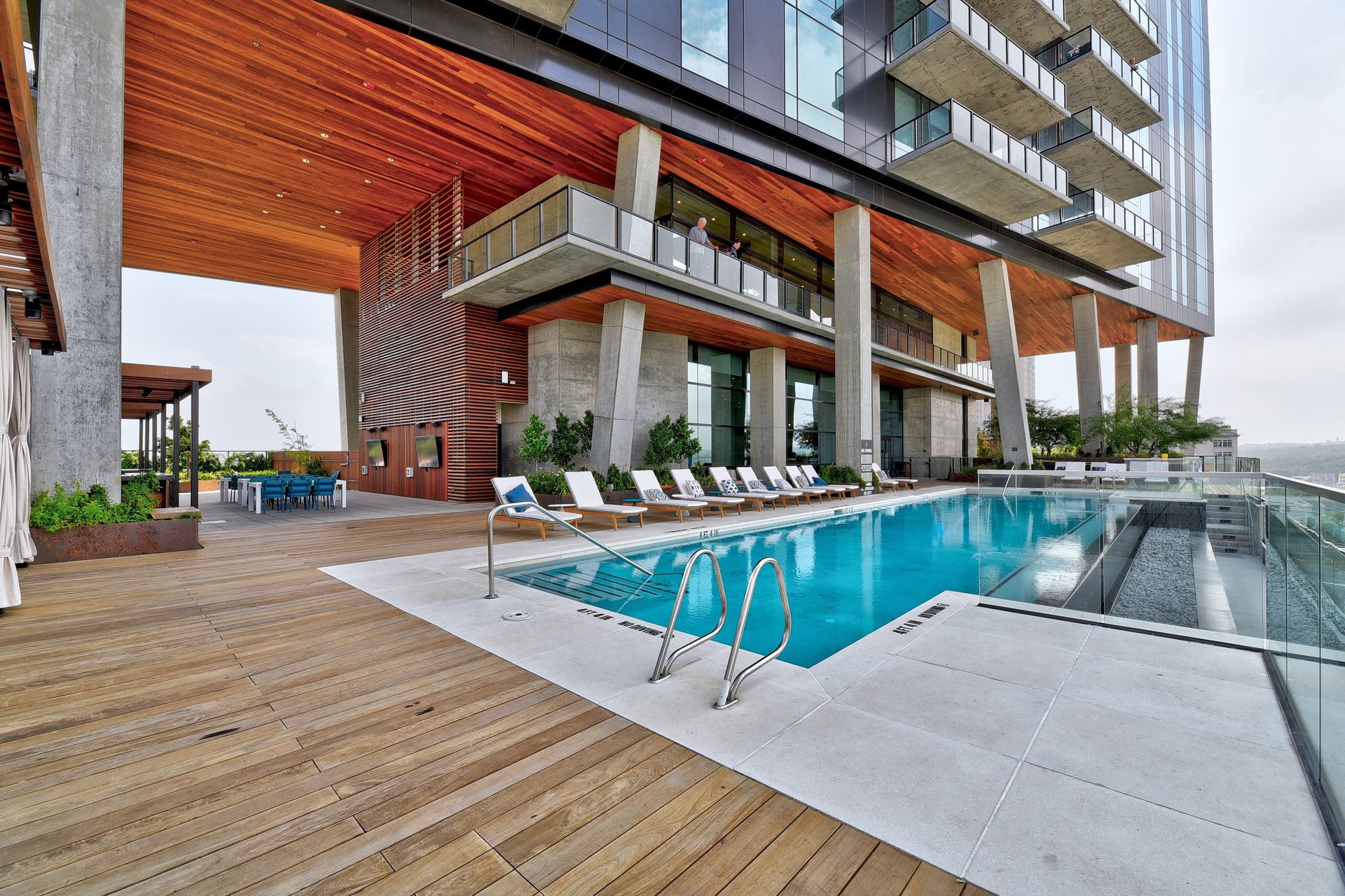 70 Rainey Street #2702 