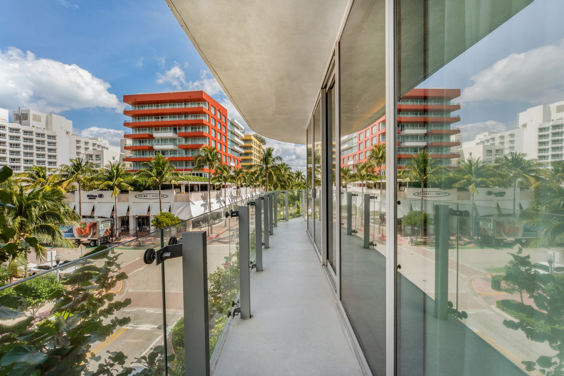 1 Collins Ave