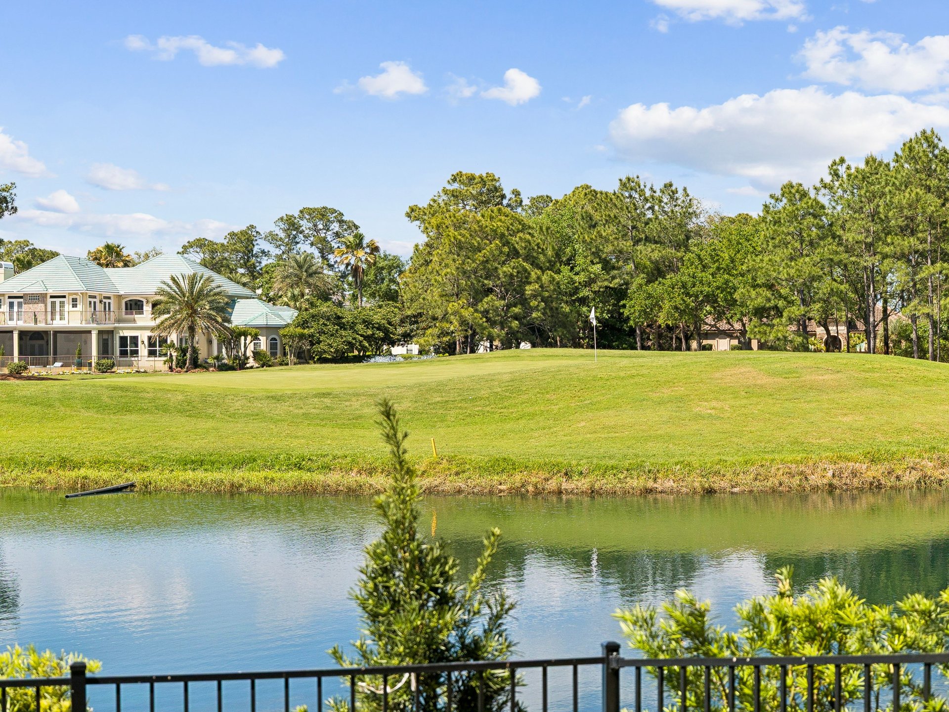 An Elevated Retreat Within Sandestin’s Island Green