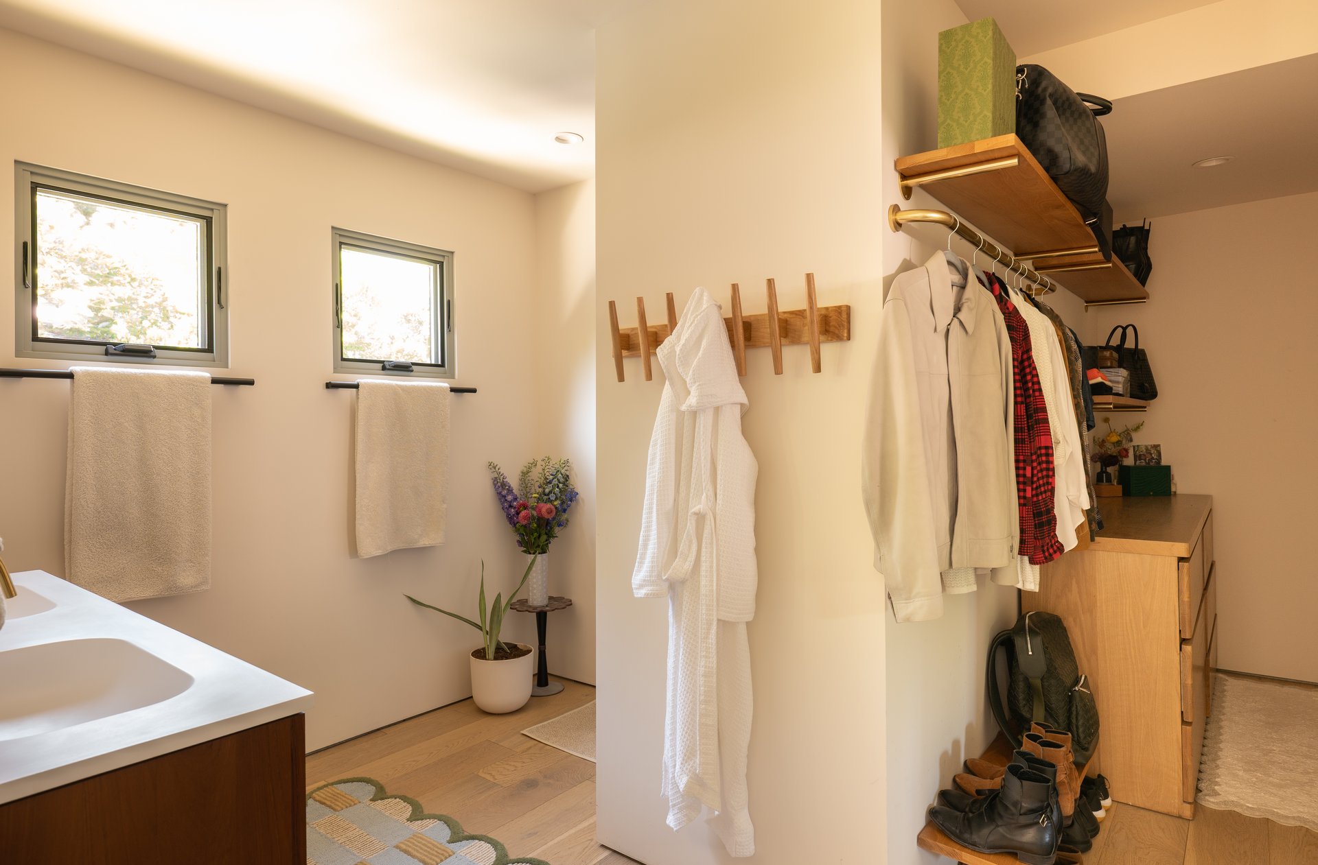 4157 Sunswept Dr, Studio City