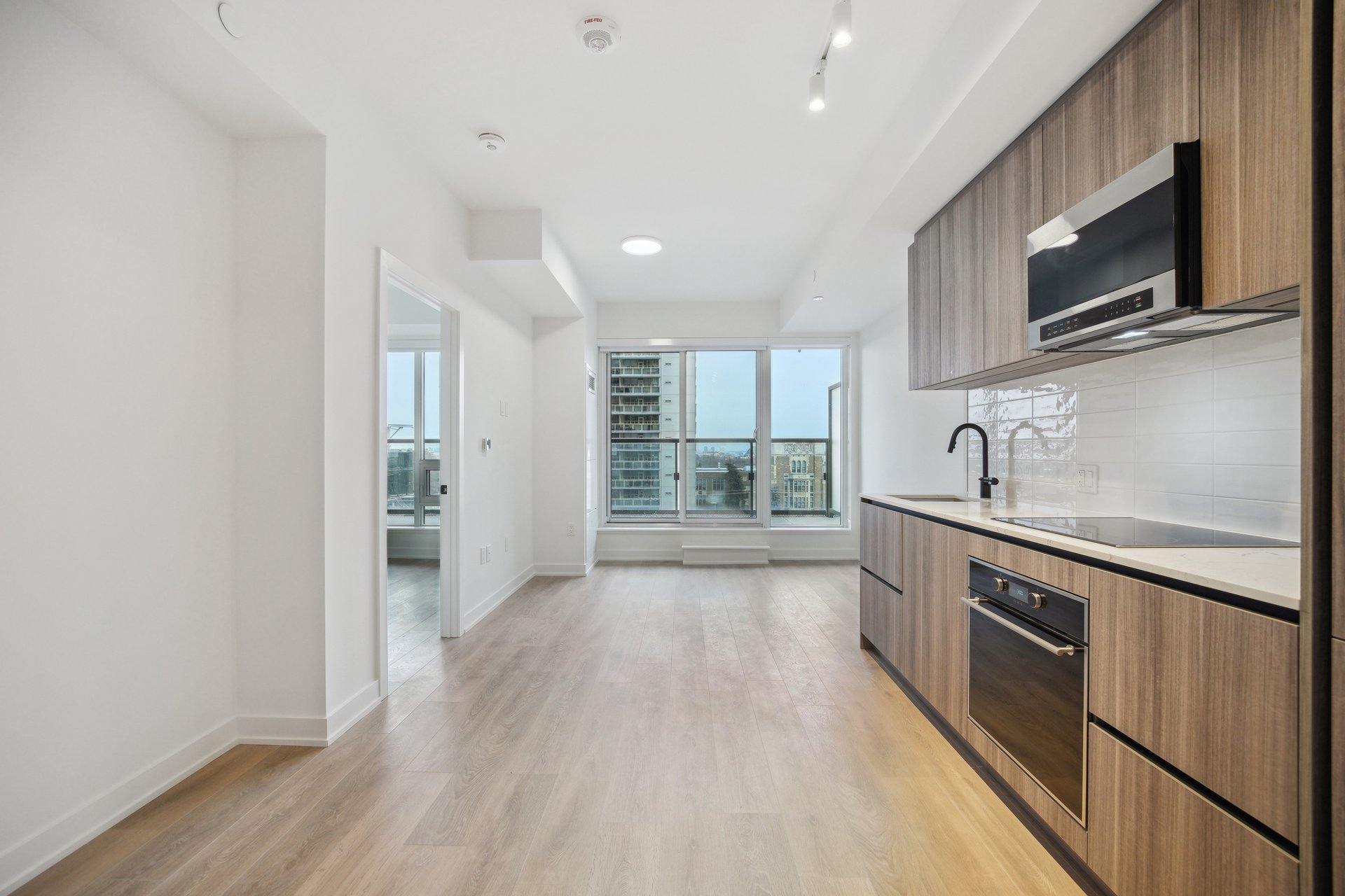 117 Broadway Ave Suite 708