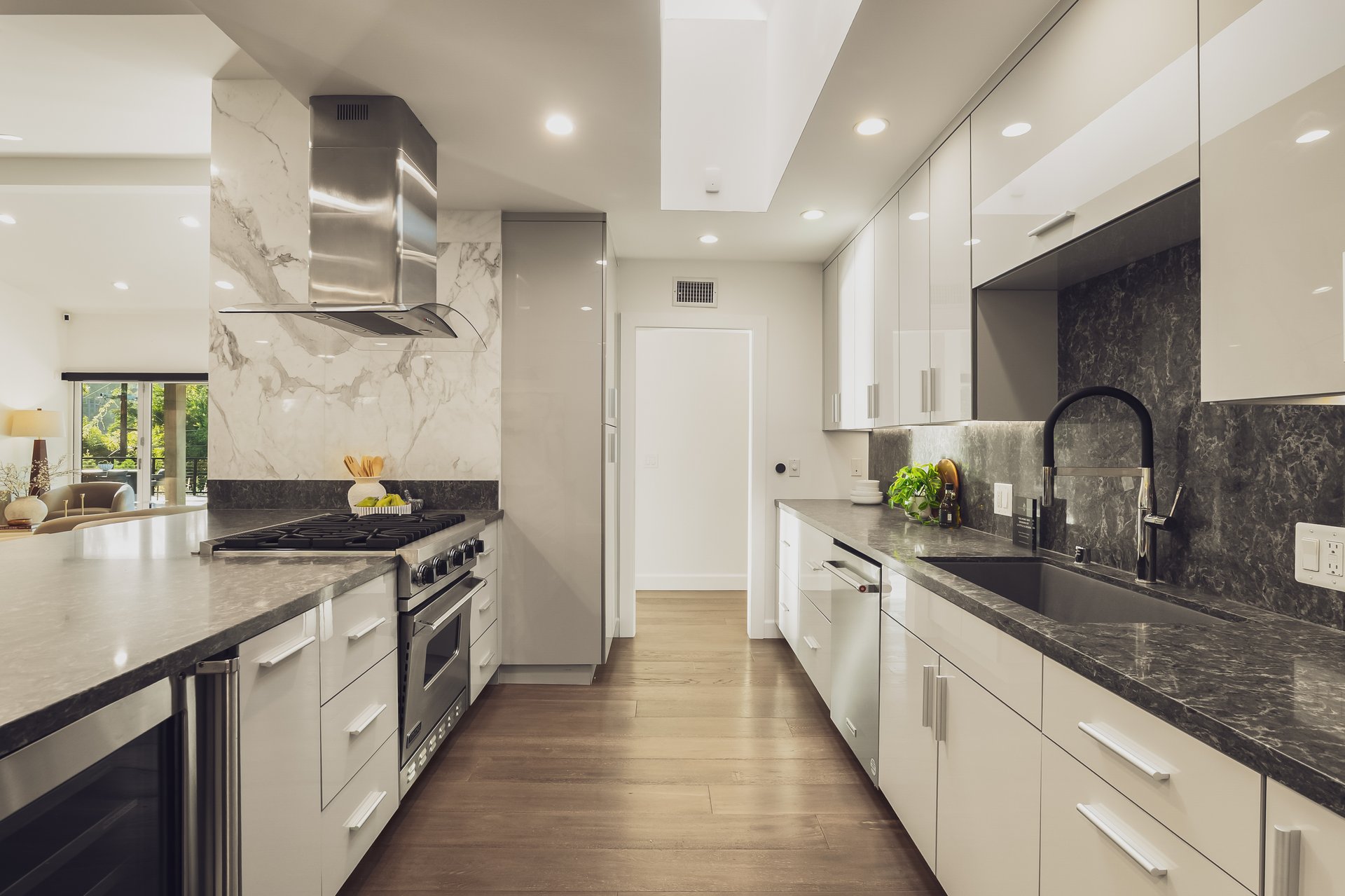 18065 Boris Dr, Encino