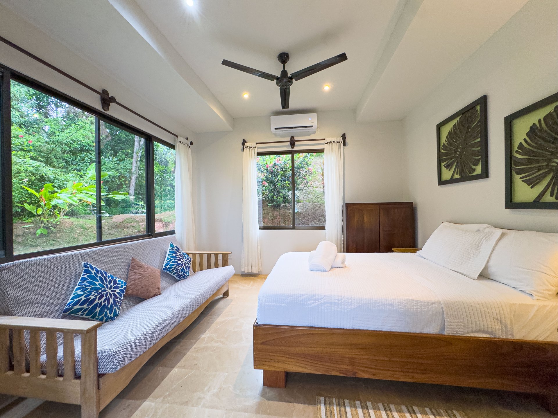 Stylish 4 bedroom home in the popular Dominicalito community, 7 minutes to the beach