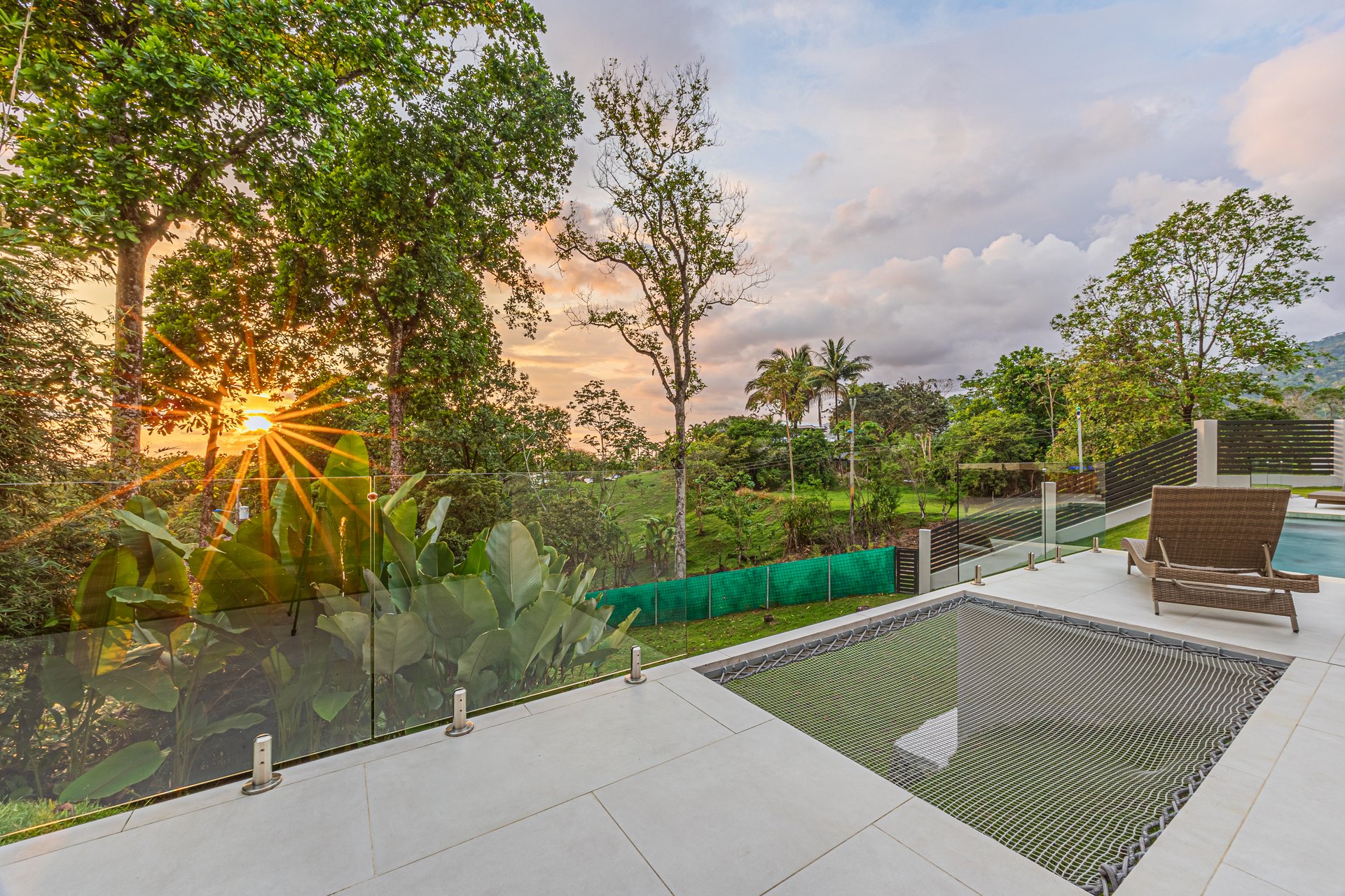 Luxury, Comfort & Investment Potential – Ocean-View Home in Uvita