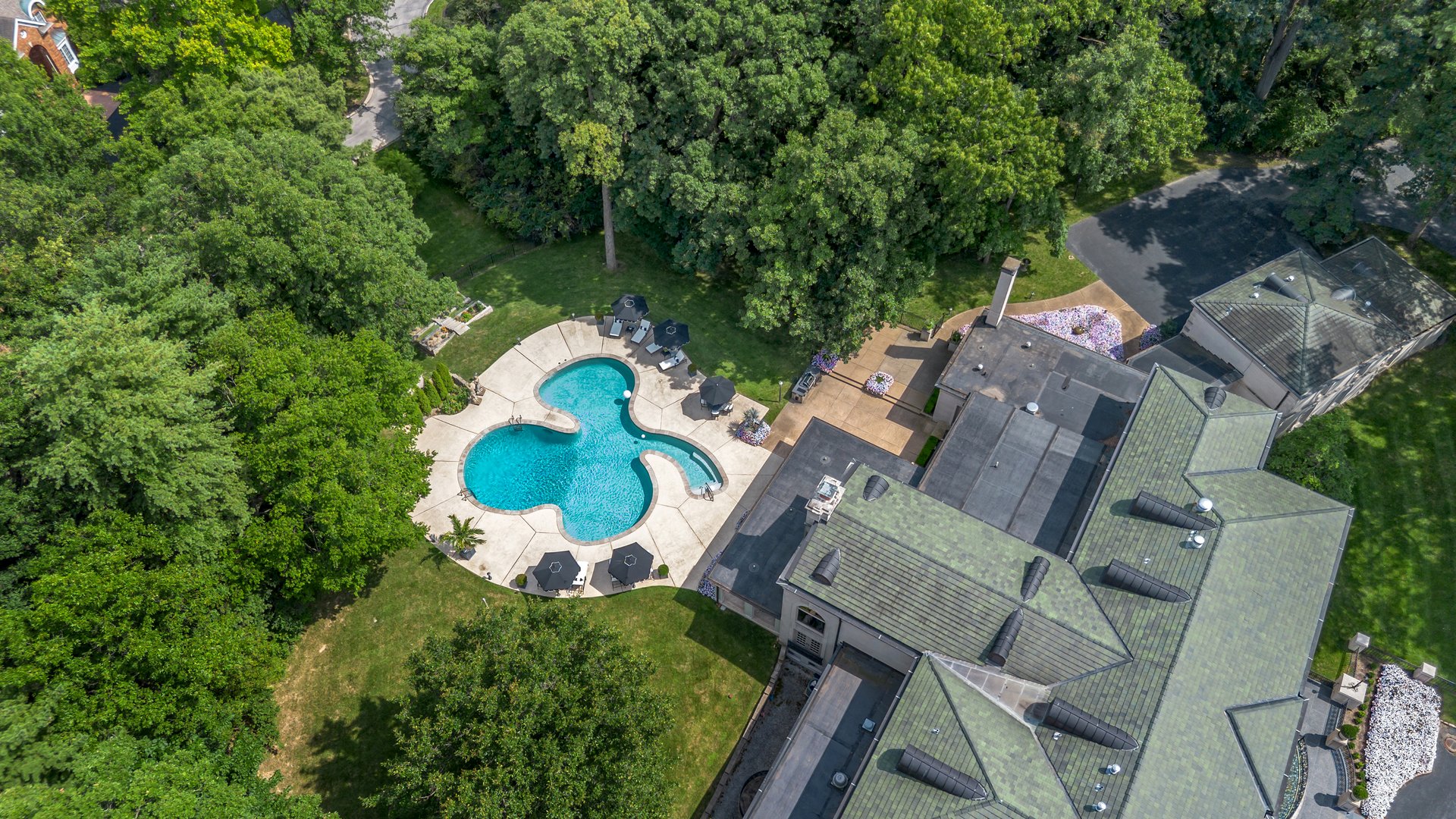 456 Sheffield Estate Drive