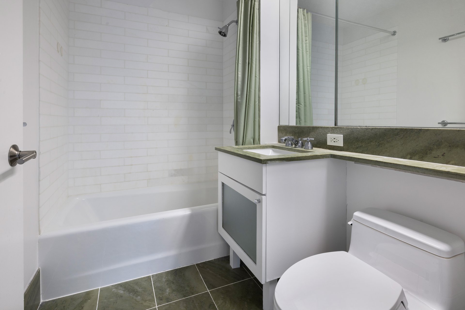 207 East 57th Street, 11A
