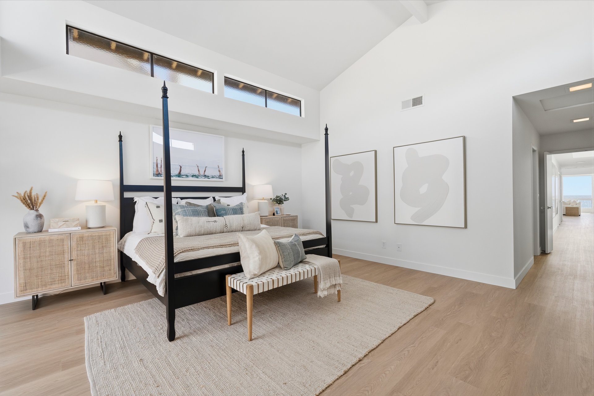 2516 The Strand