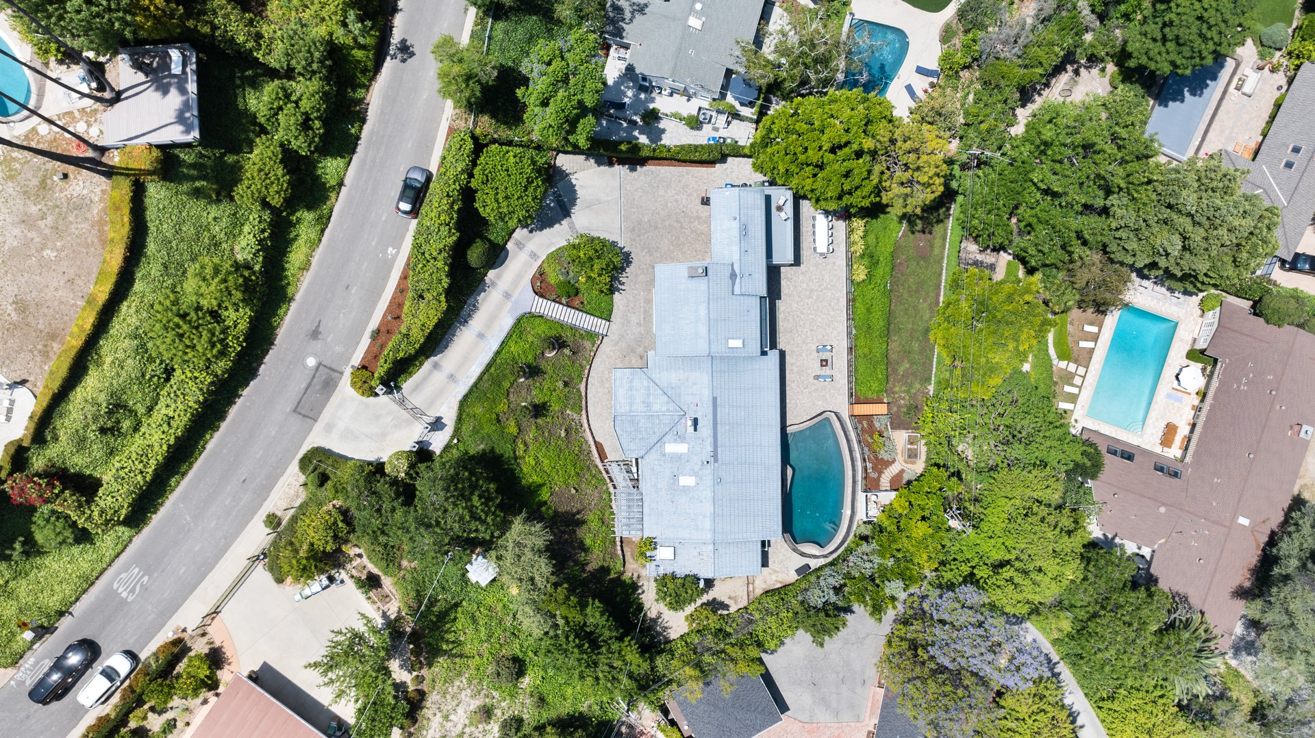 18065 Boris Dr, Encino