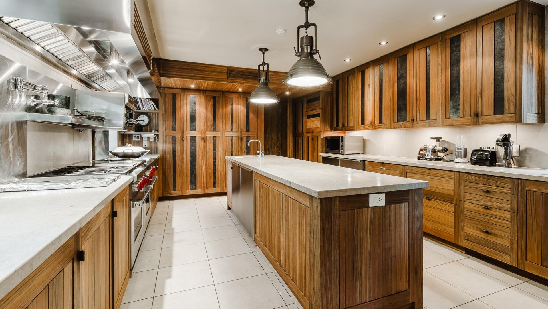  Outremont | Exceptional estate on Maplewood