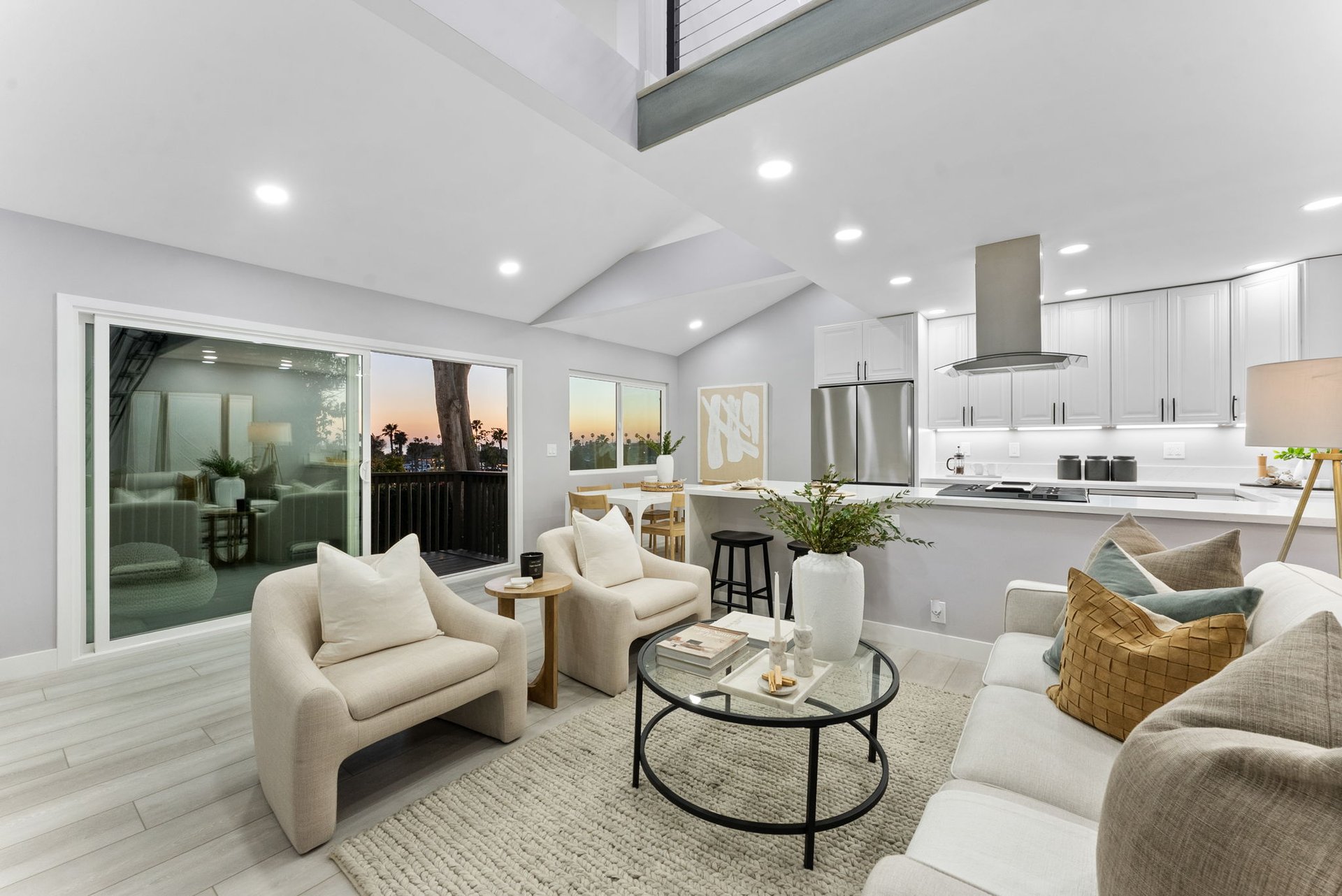 1413 La Salina St