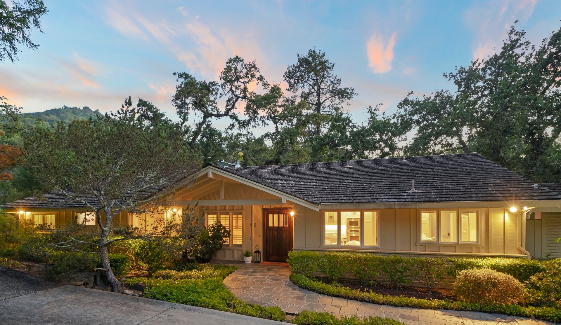 15355 Peach Hill Rd, Saratoga