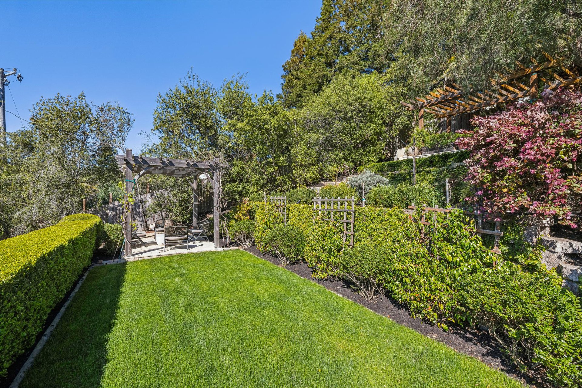 99 Deer Park Avenue