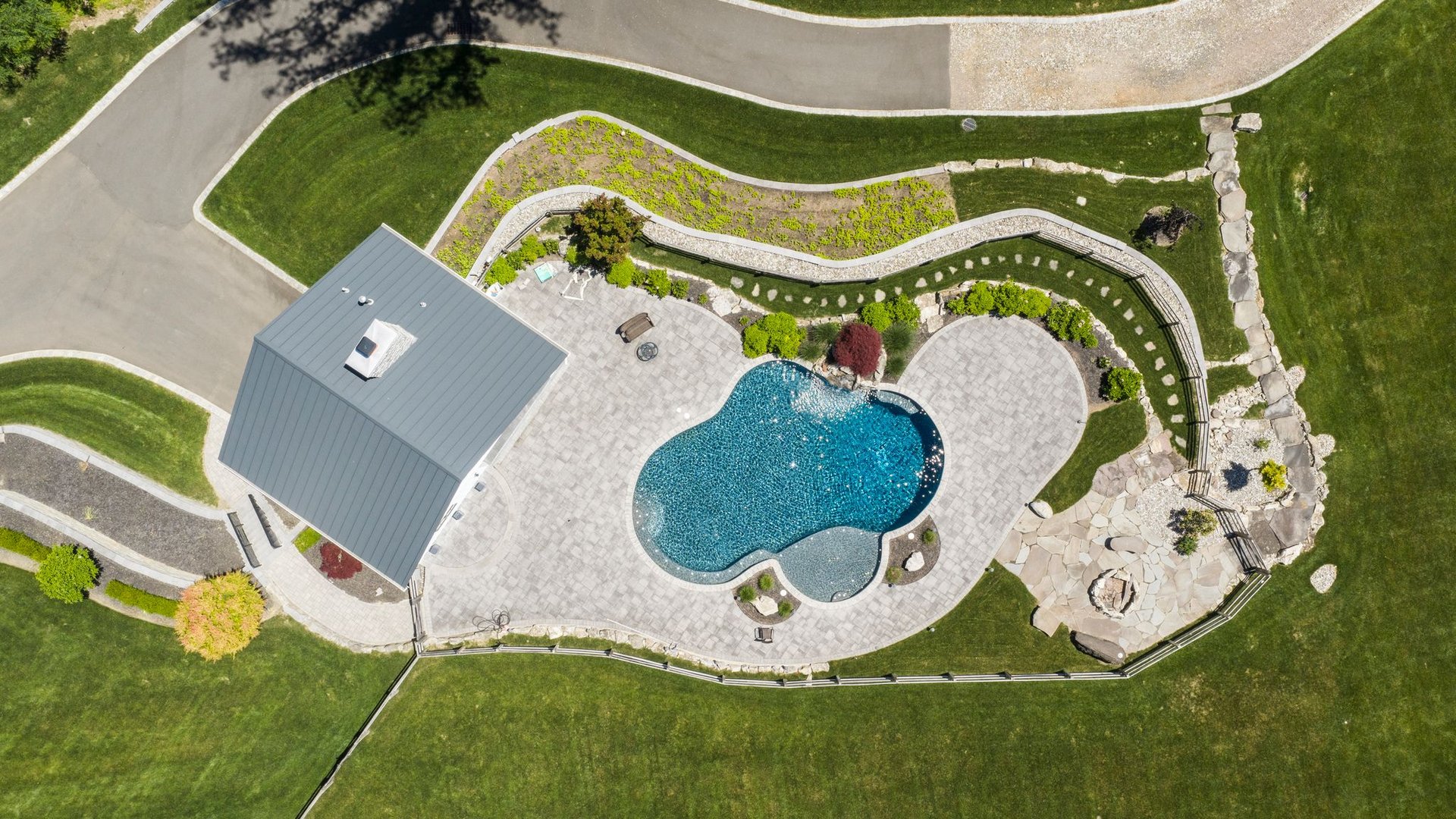 7 Homelands Dr