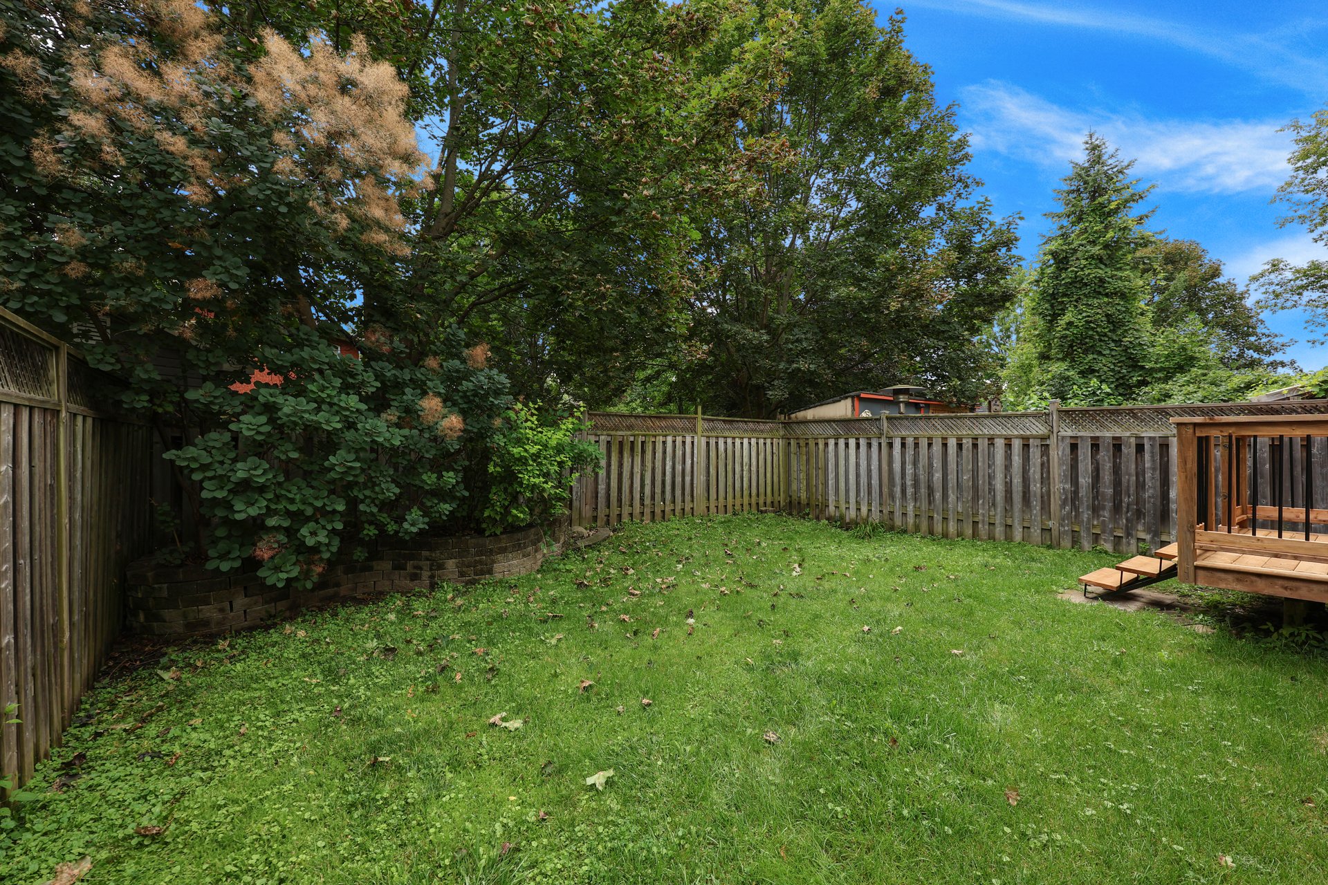 37 Rainbow Ct