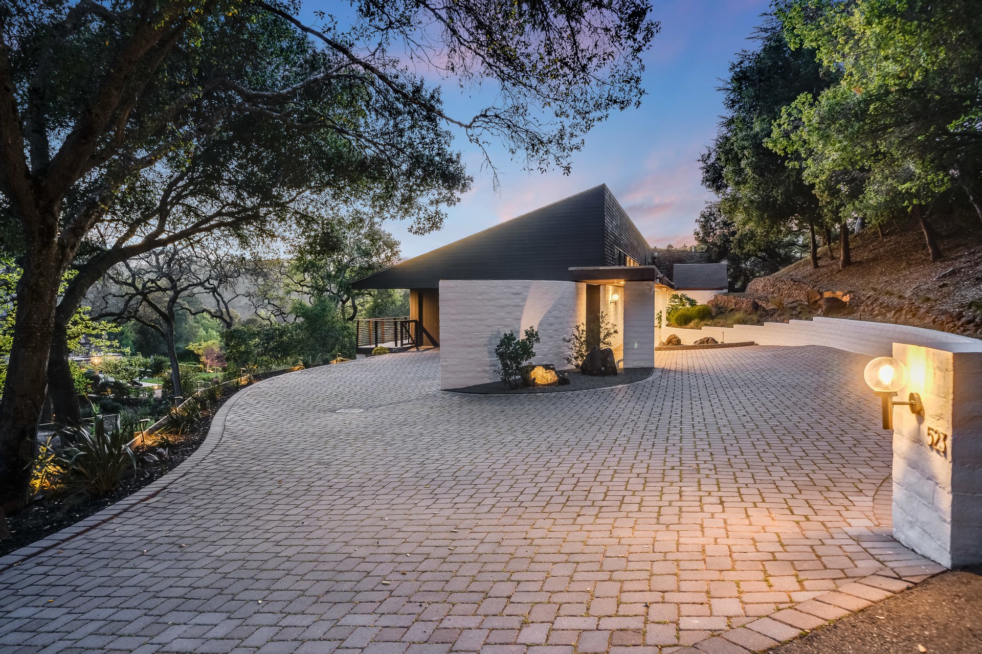 523 Miner Road