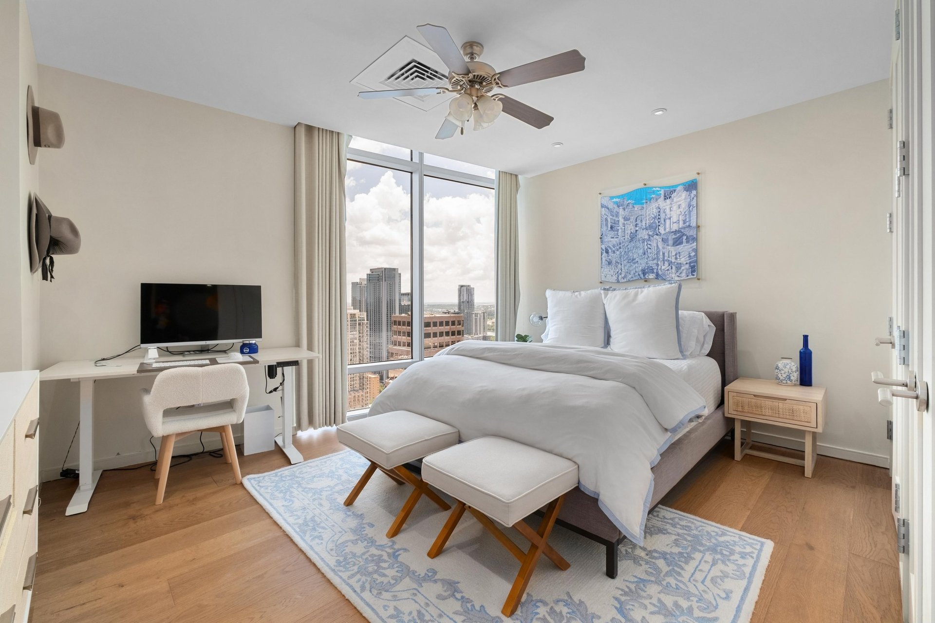 200 Congress Avenue #37H