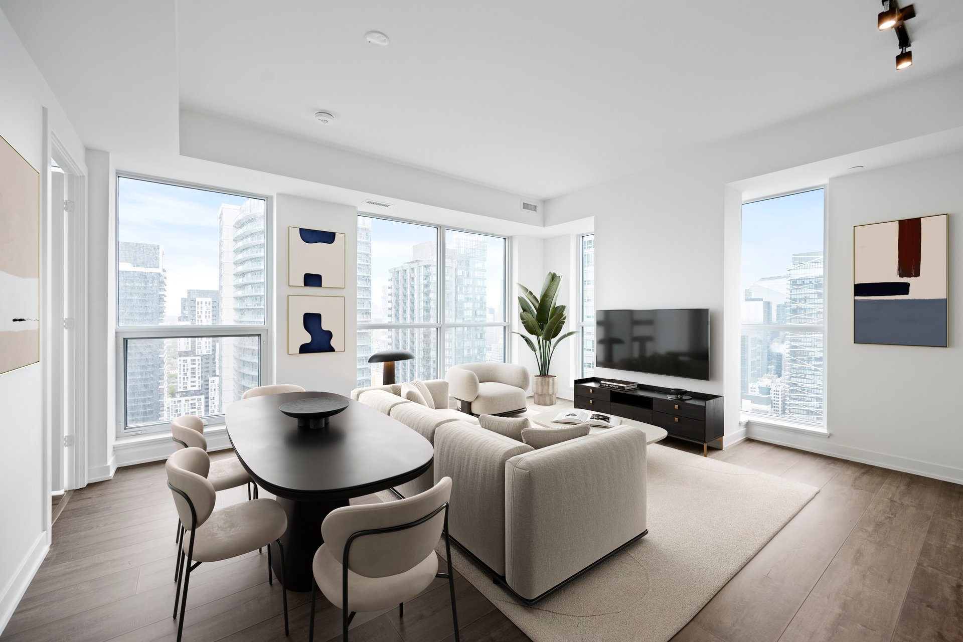 327 King Street W, Toronto C01 Unit: 3806