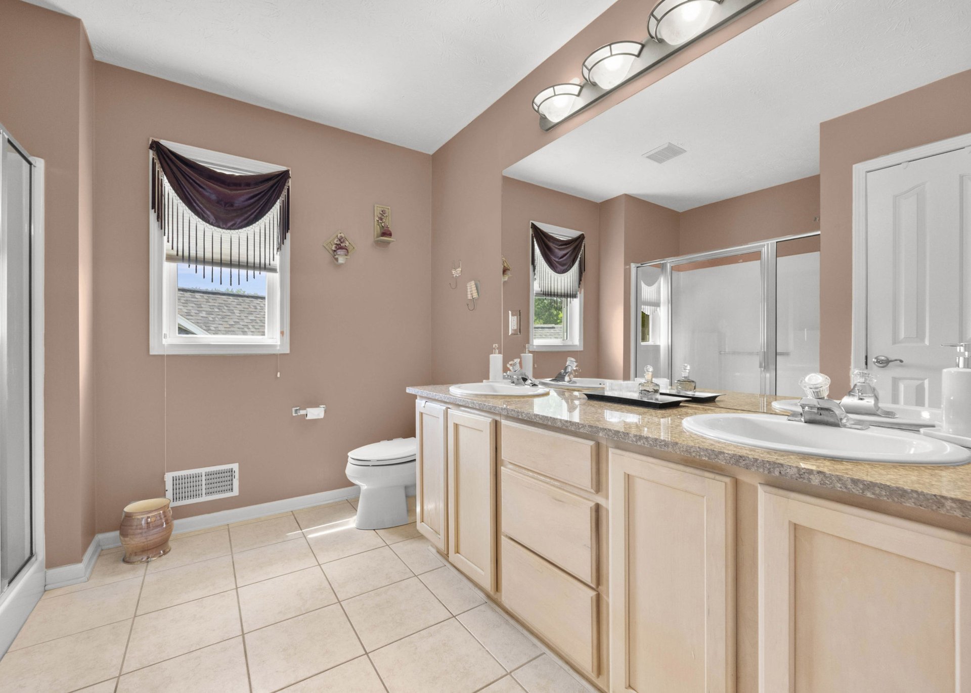 Updated Webster Colonial with Modern Style, Outdoor Living & Cul-De-Sac Location