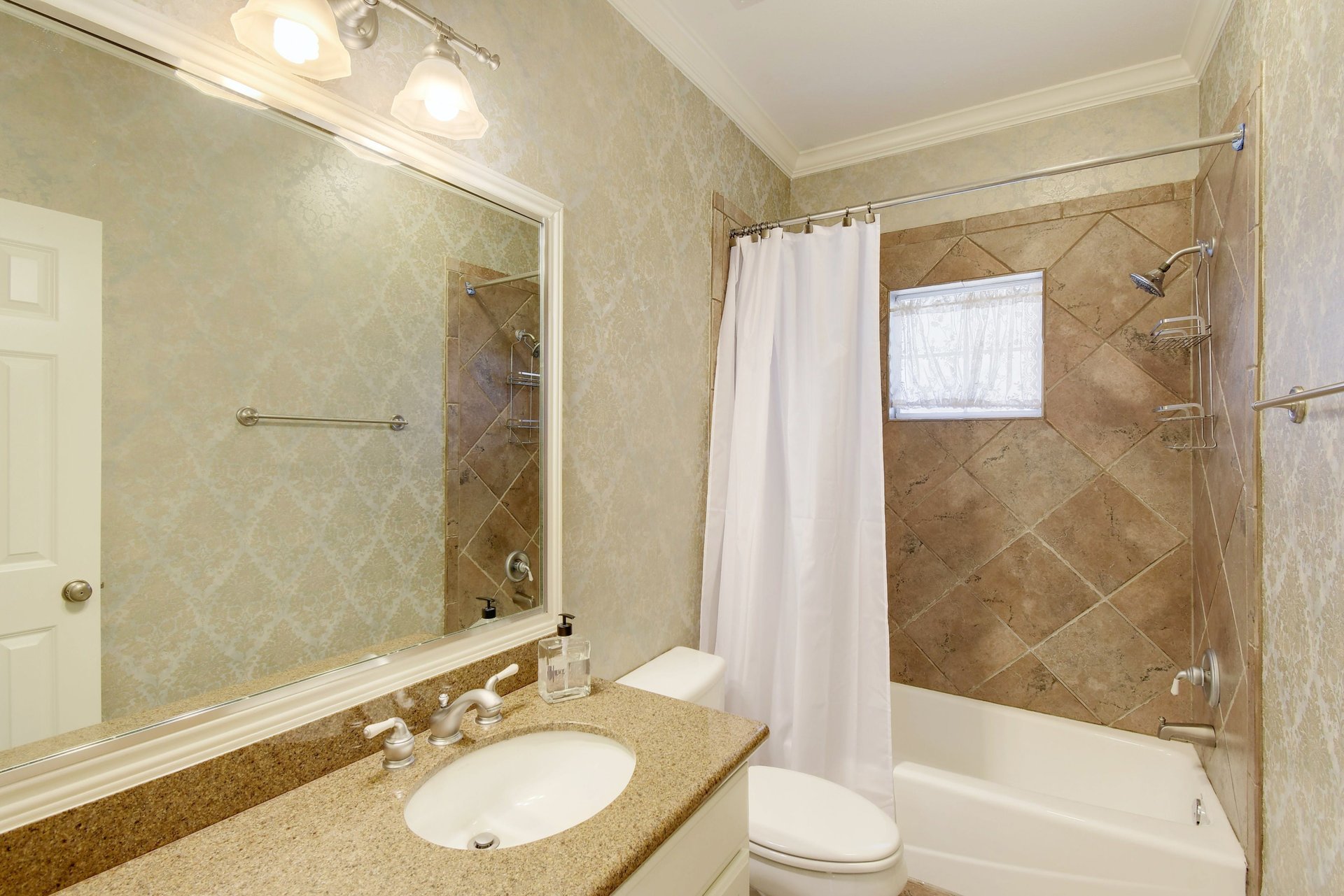 1507 Elton Lane #A