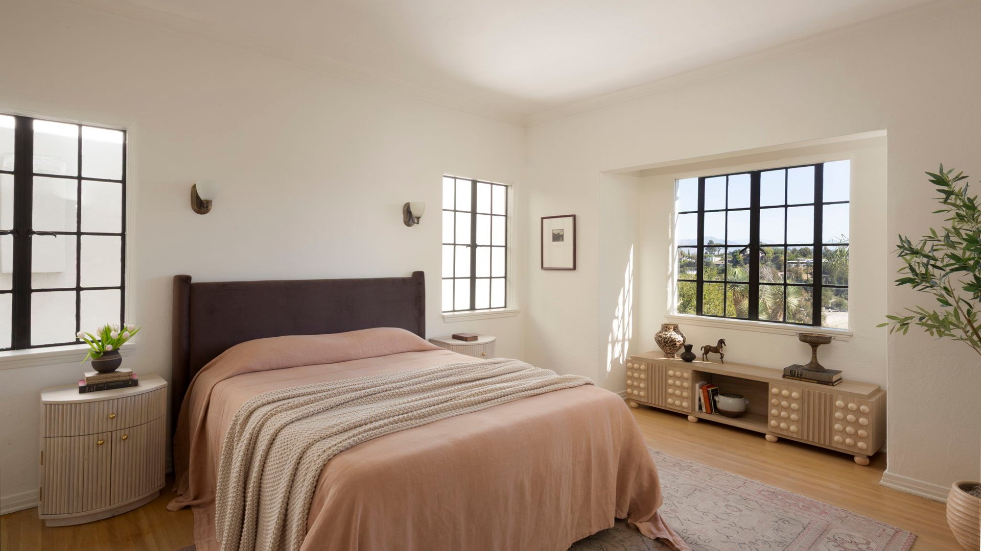Lovingly Restored Historic Traditional Home with the Direct Silver Lake Reservoir Views!
