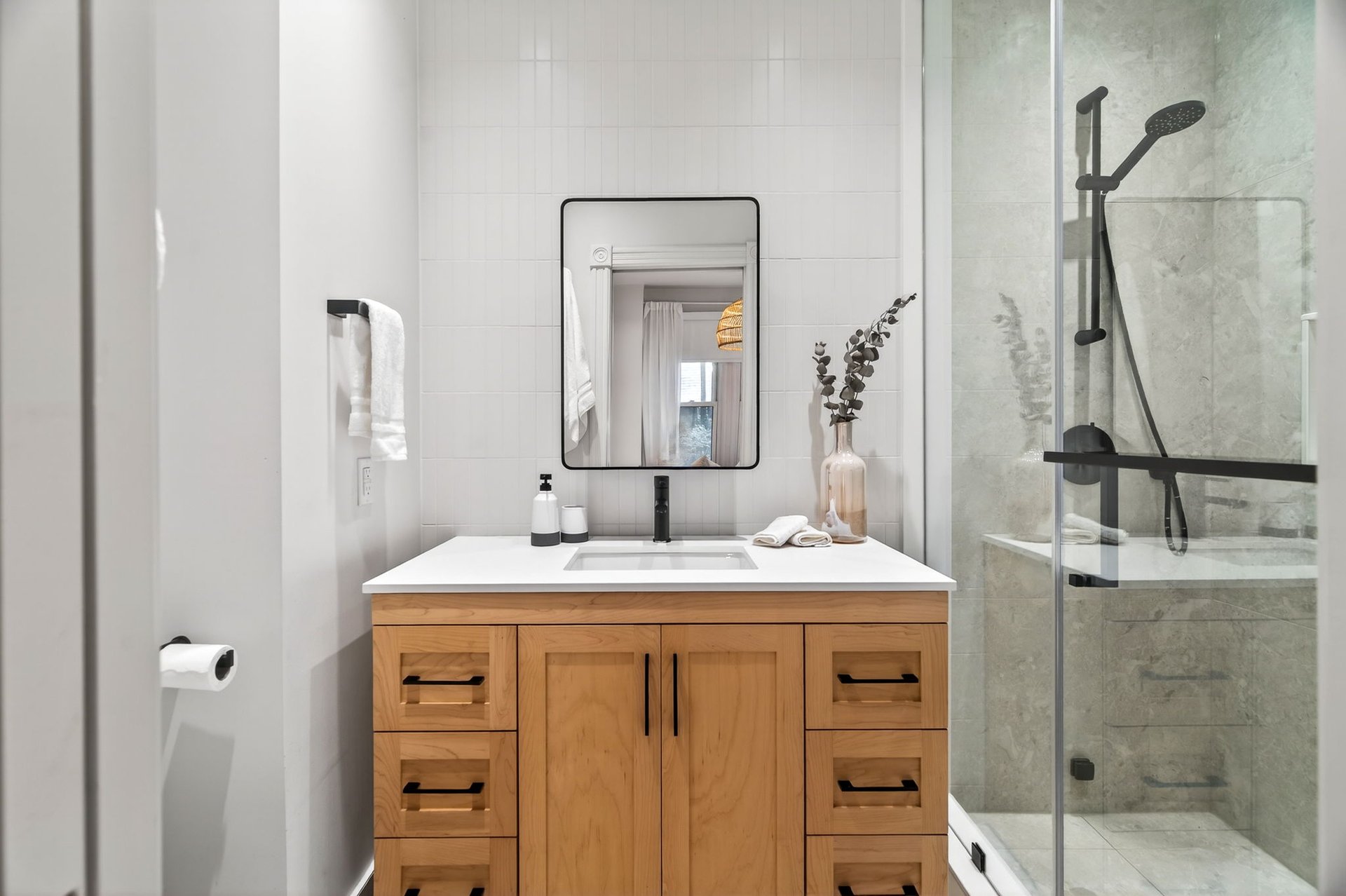 SOLD: Standout Residence In Coveted Summerhill