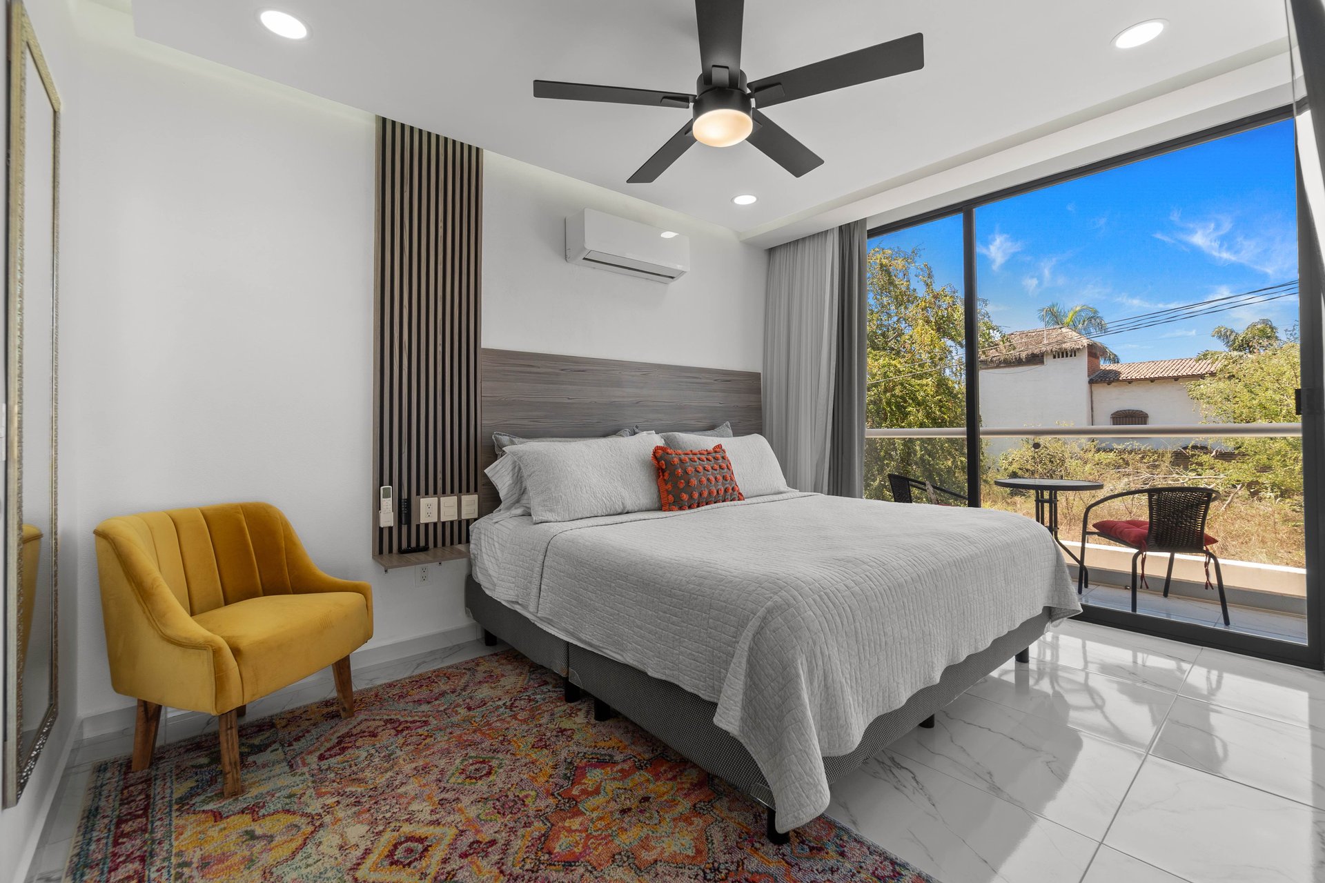 FOR RENT ✨ Modern Bucerías Getaway | Golden Zone | Walk to Beach | Pool ✨
