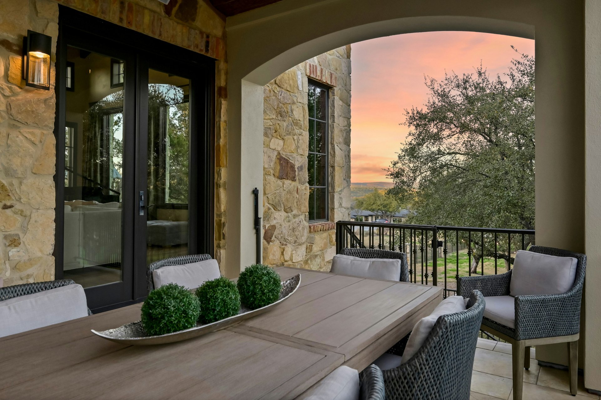 10213 Amwell Cove