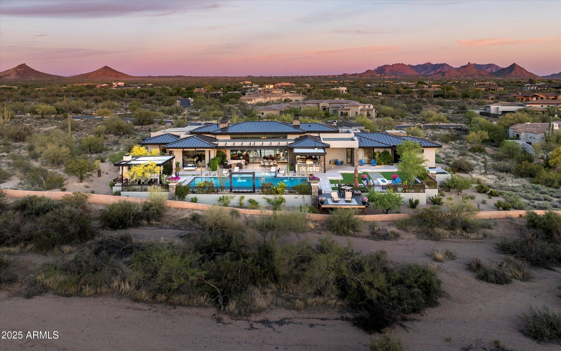 8328 E WHISPER ROCK TRL
