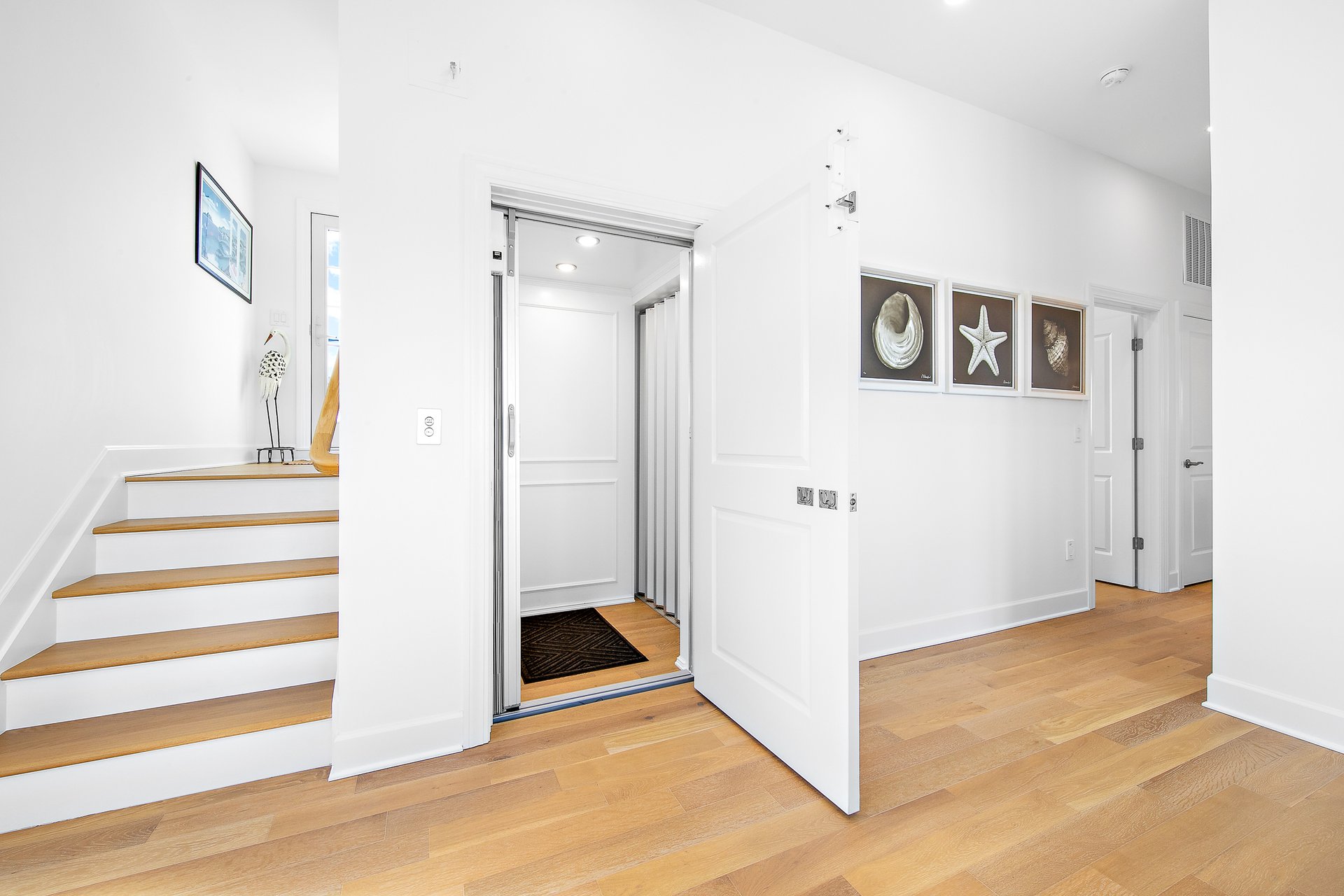 4901 S Long Beach Blvd - Pet Friendly