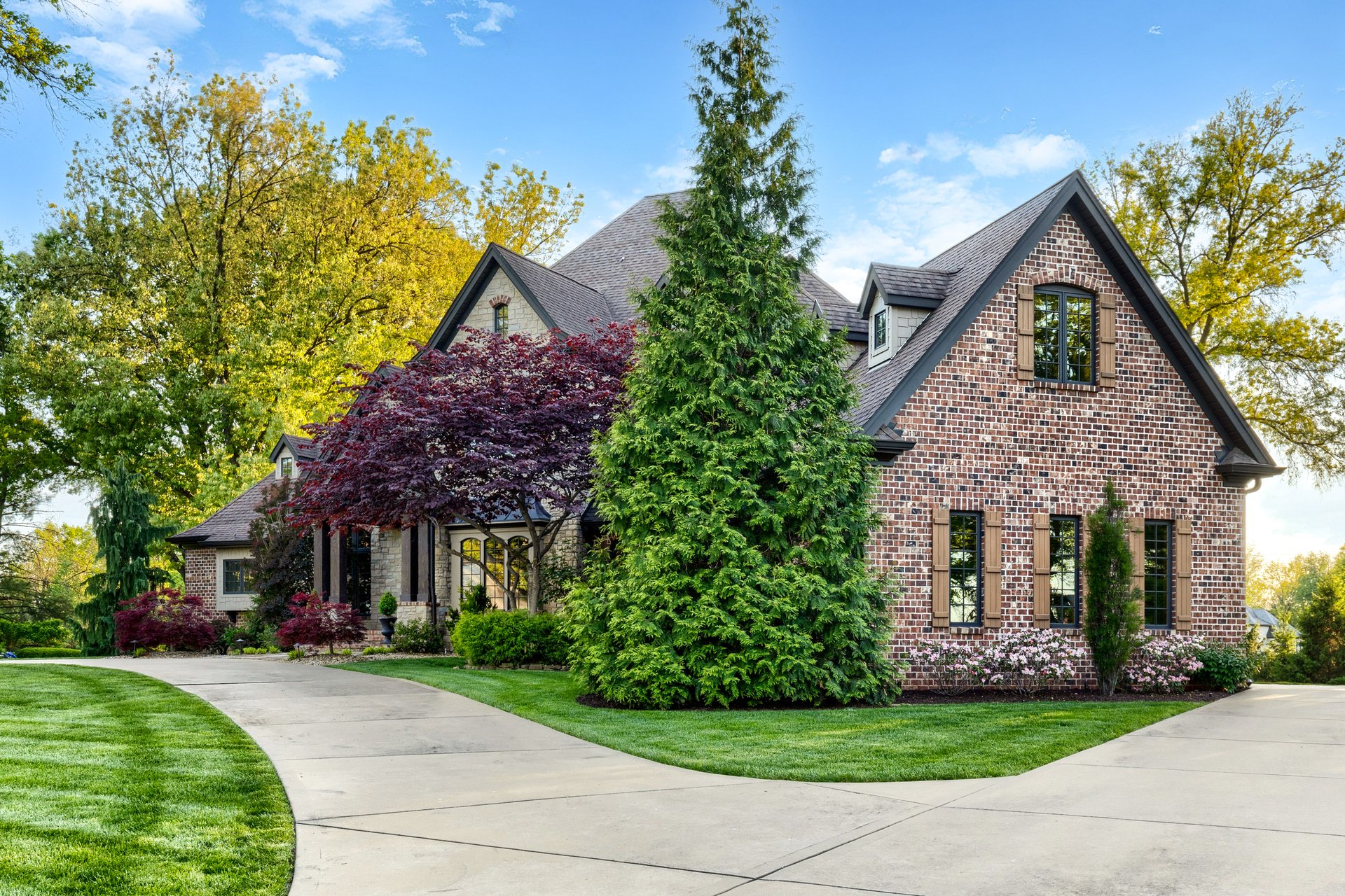 1015 Claymark Drive