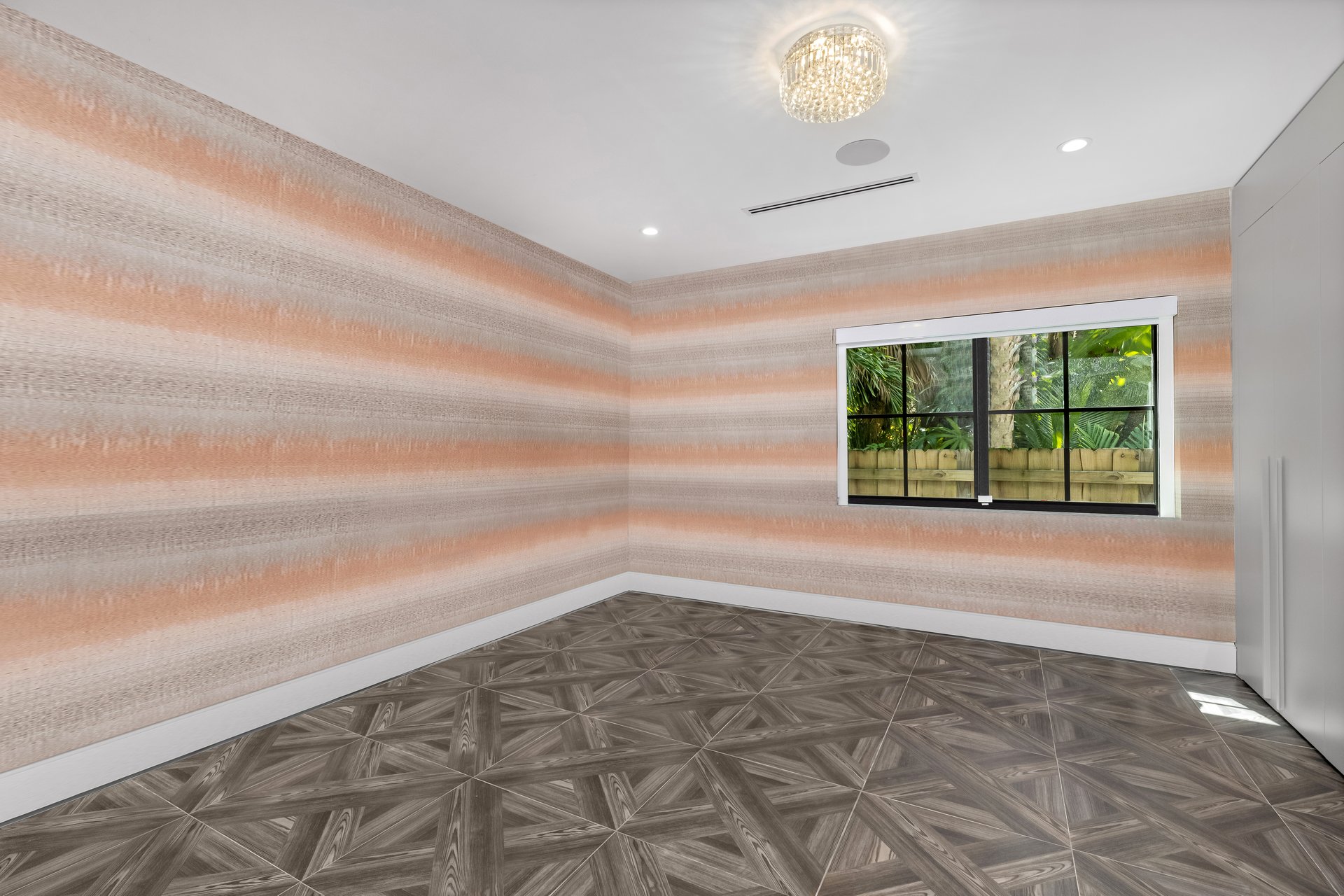Spring Garden | Modern Luxury