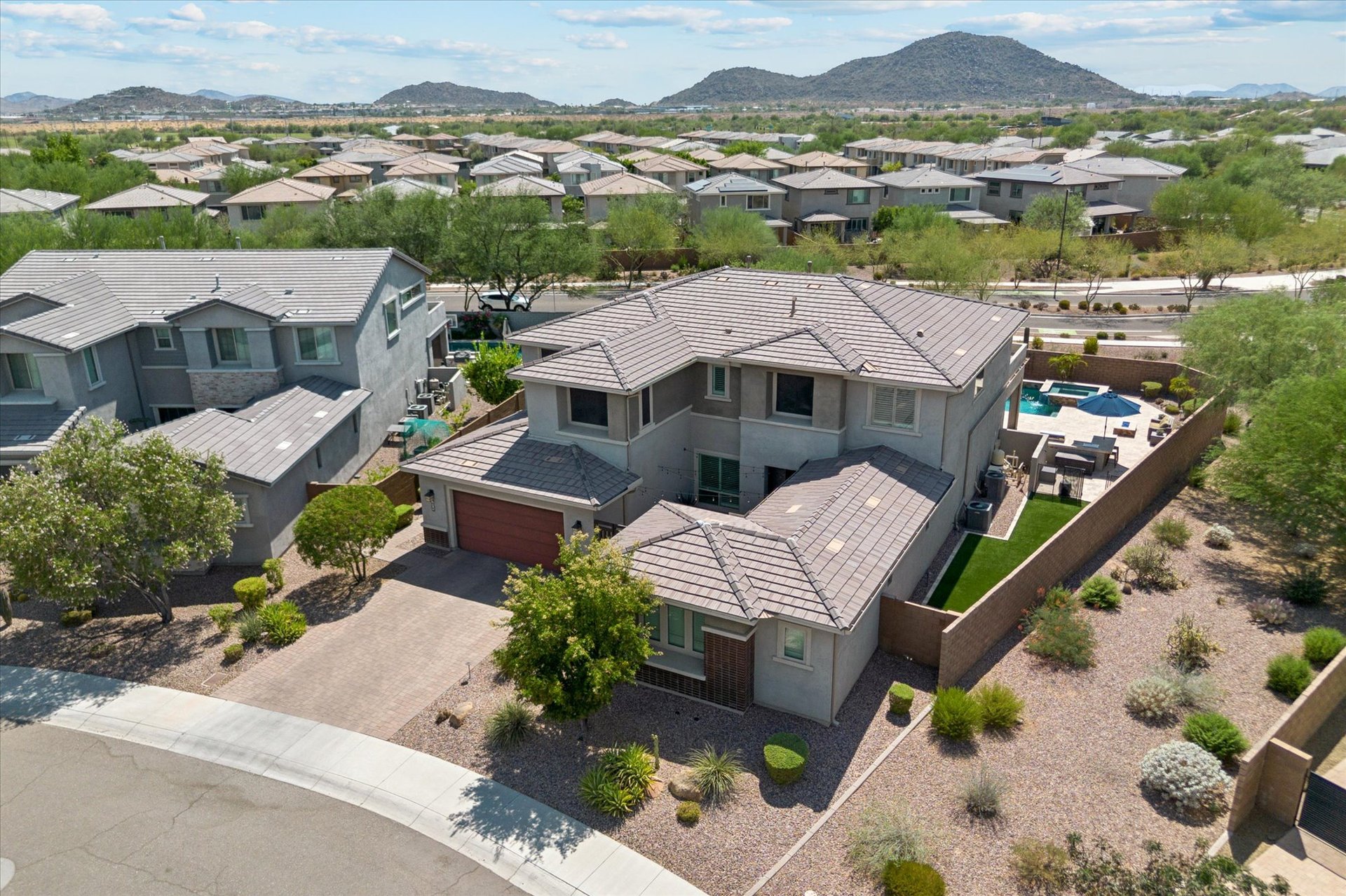 2905 E LOS GATOS DR, Phoenix, AZ 85050