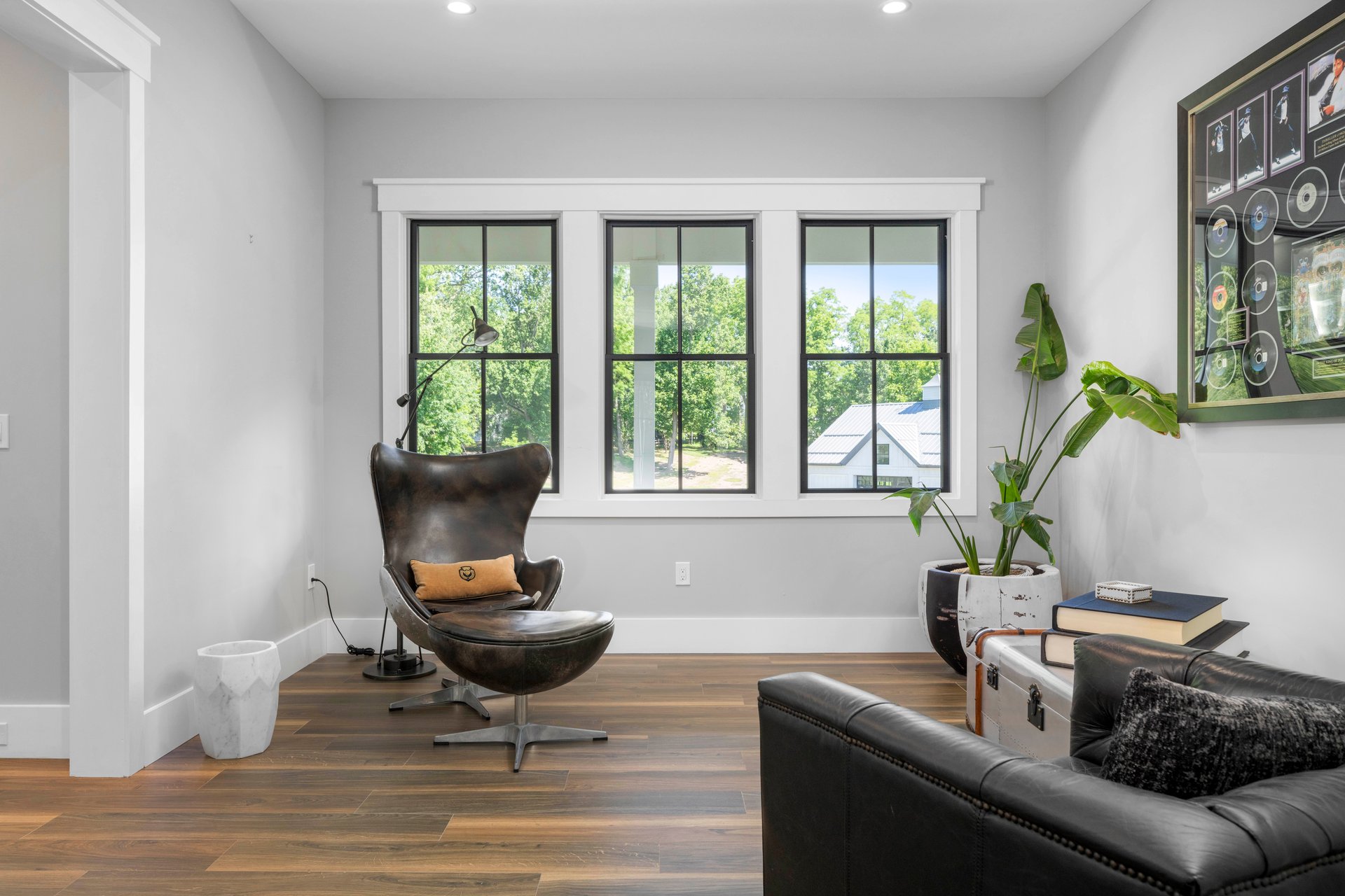 7 Homelands Dr