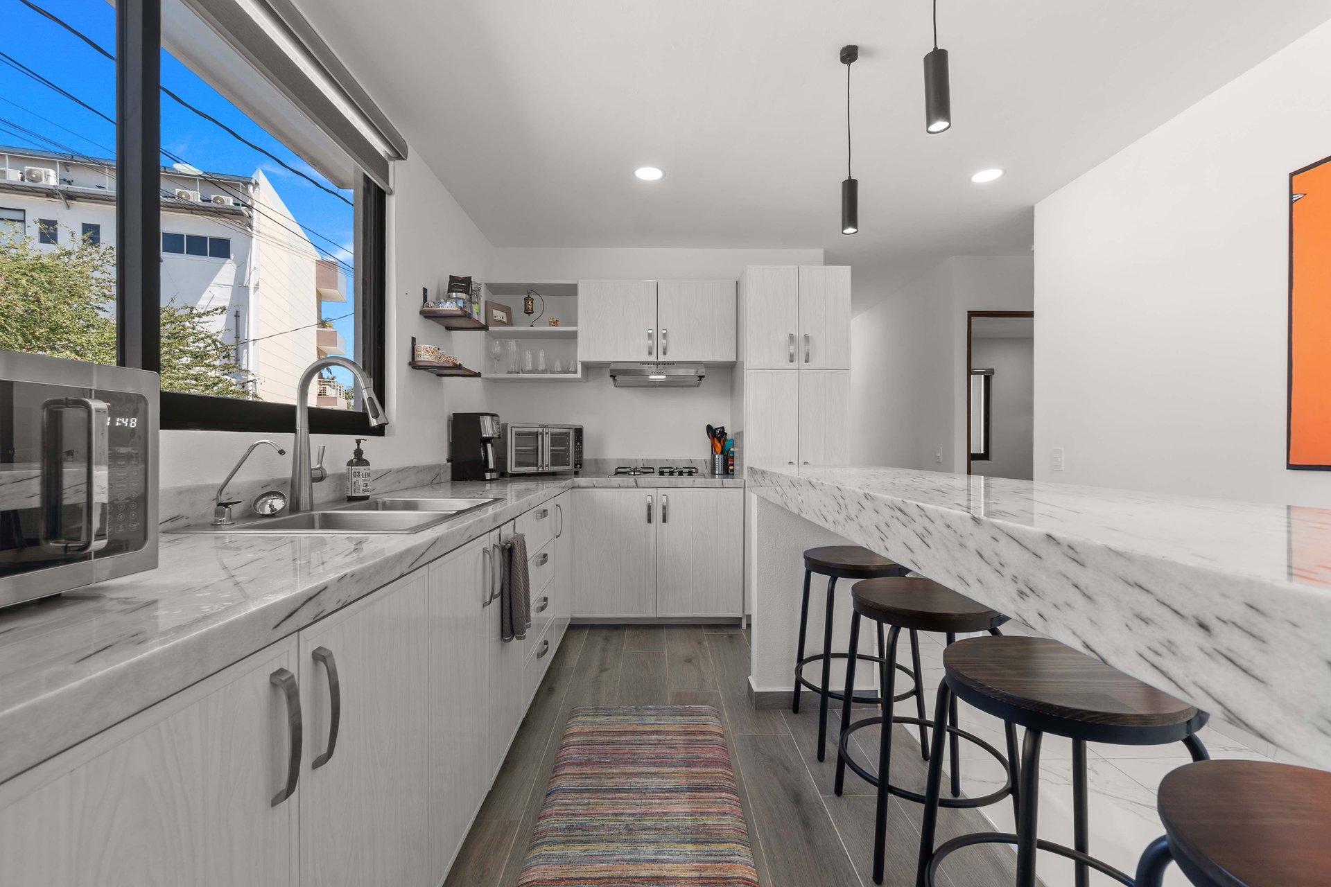 FOR RENT ✨ Modern Bucerías Getaway | Golden Zone | Walk to Beach | Pool ✨