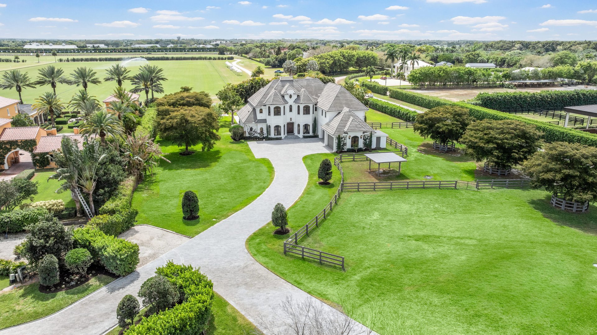 3585 Aiken Court