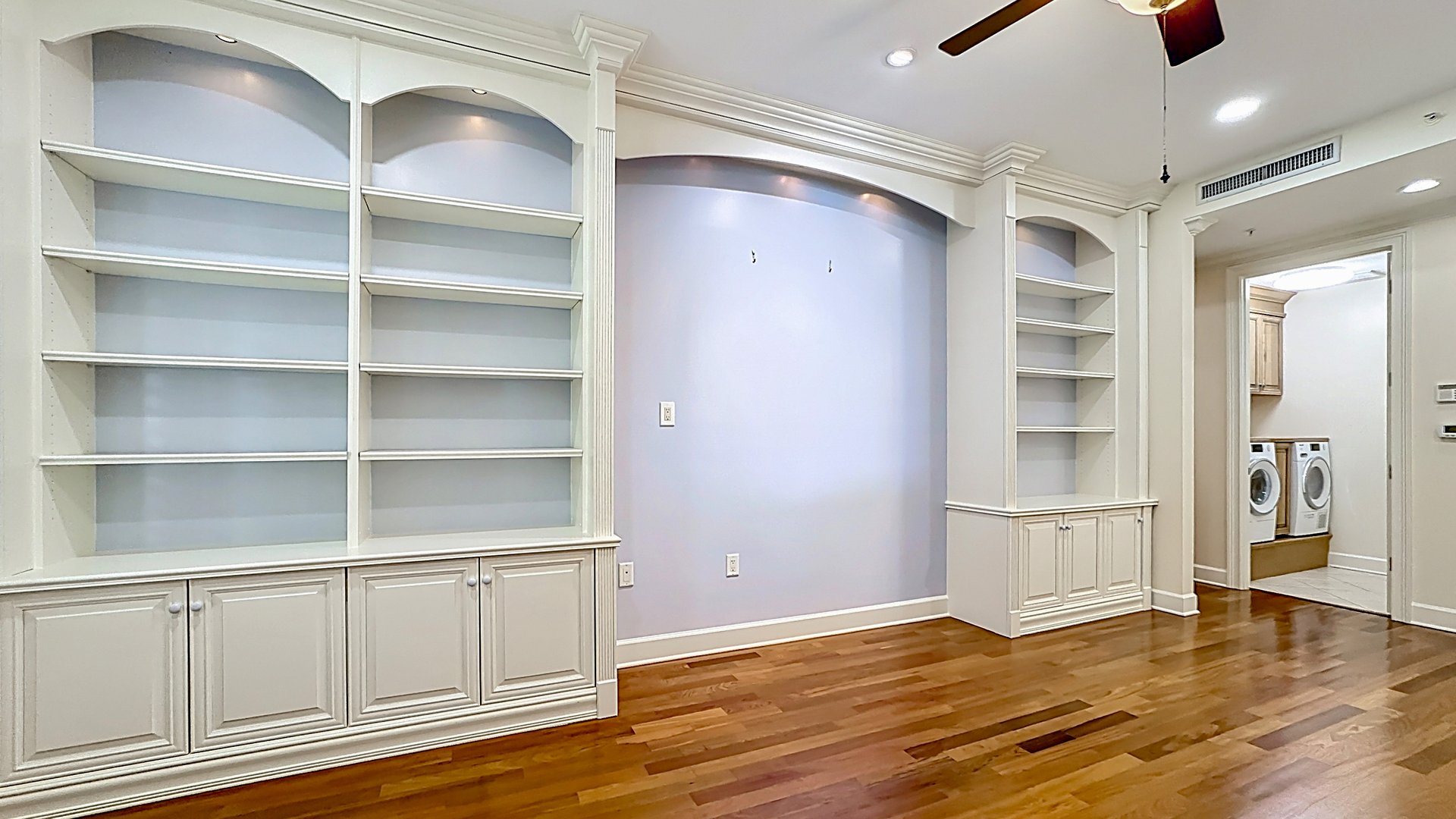 Spacious Winter Park Lakefront Condo in Perle du Lac