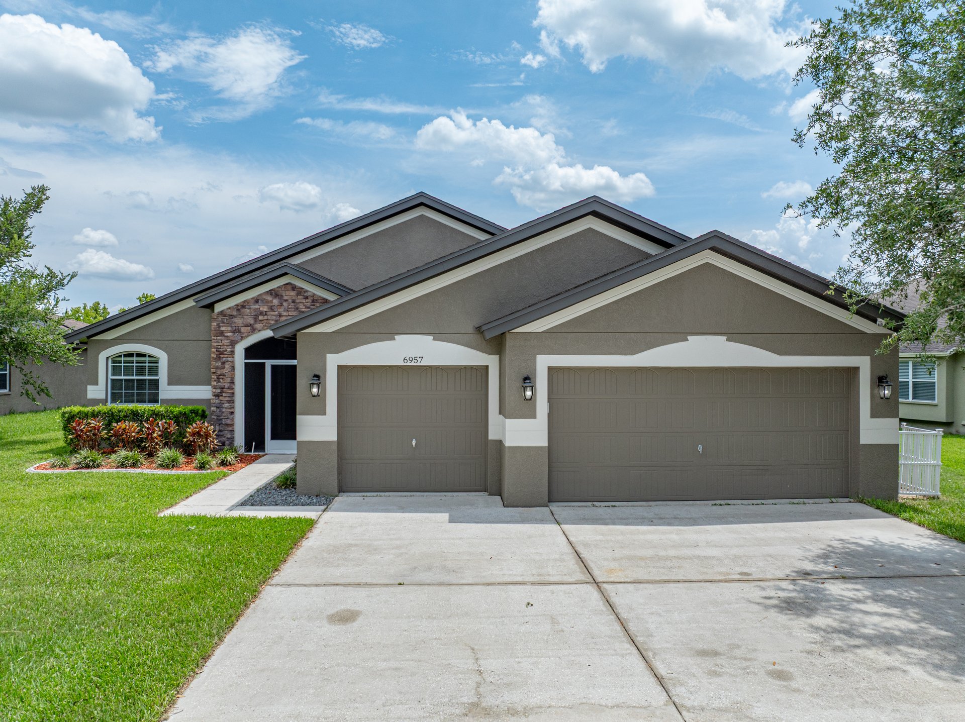 6957 BOULDER RUN LOOP