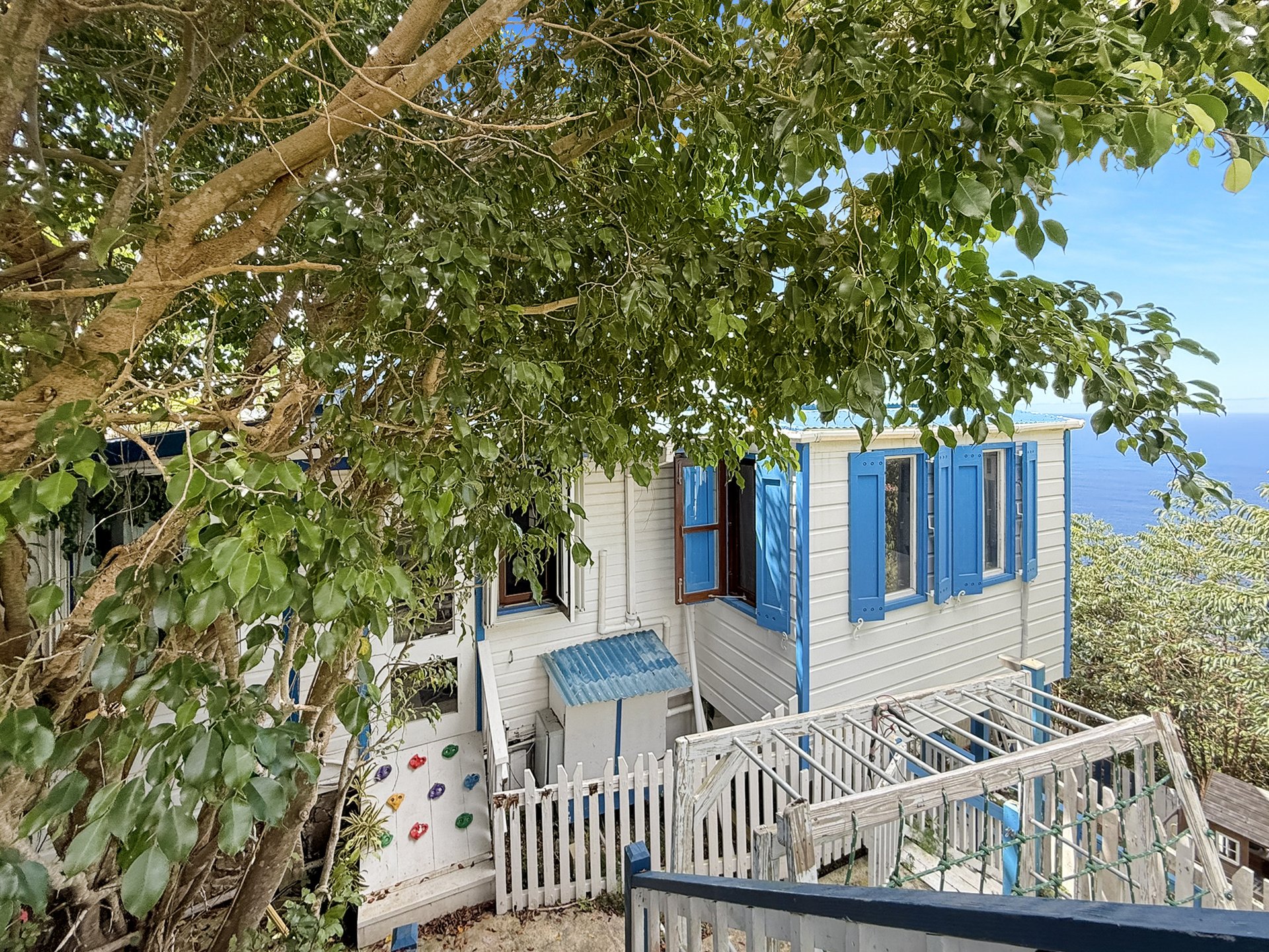 951 Casablanca-Luck Hill Standalone Home