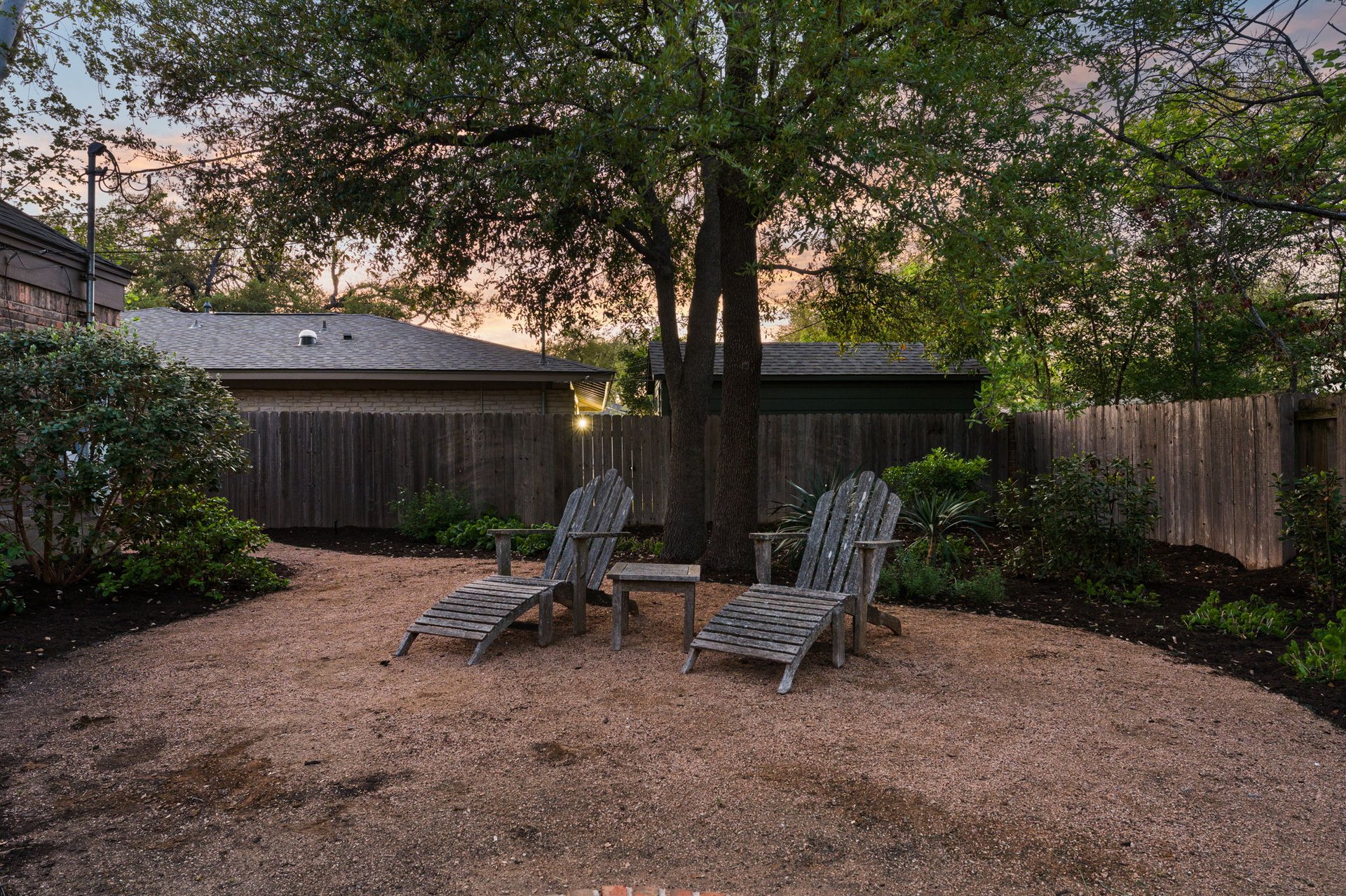 4216 Tallowood DR