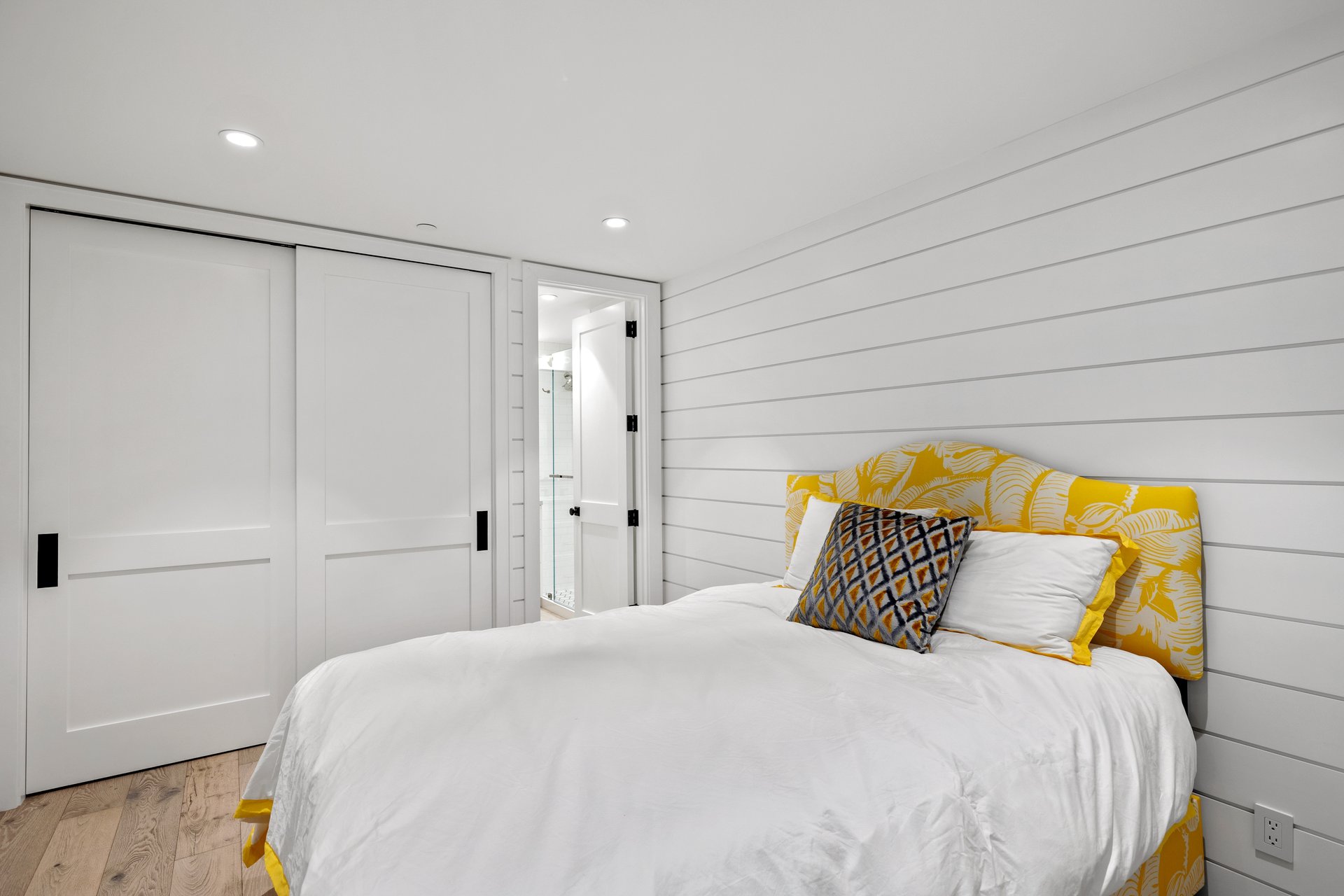 2428 The Strand