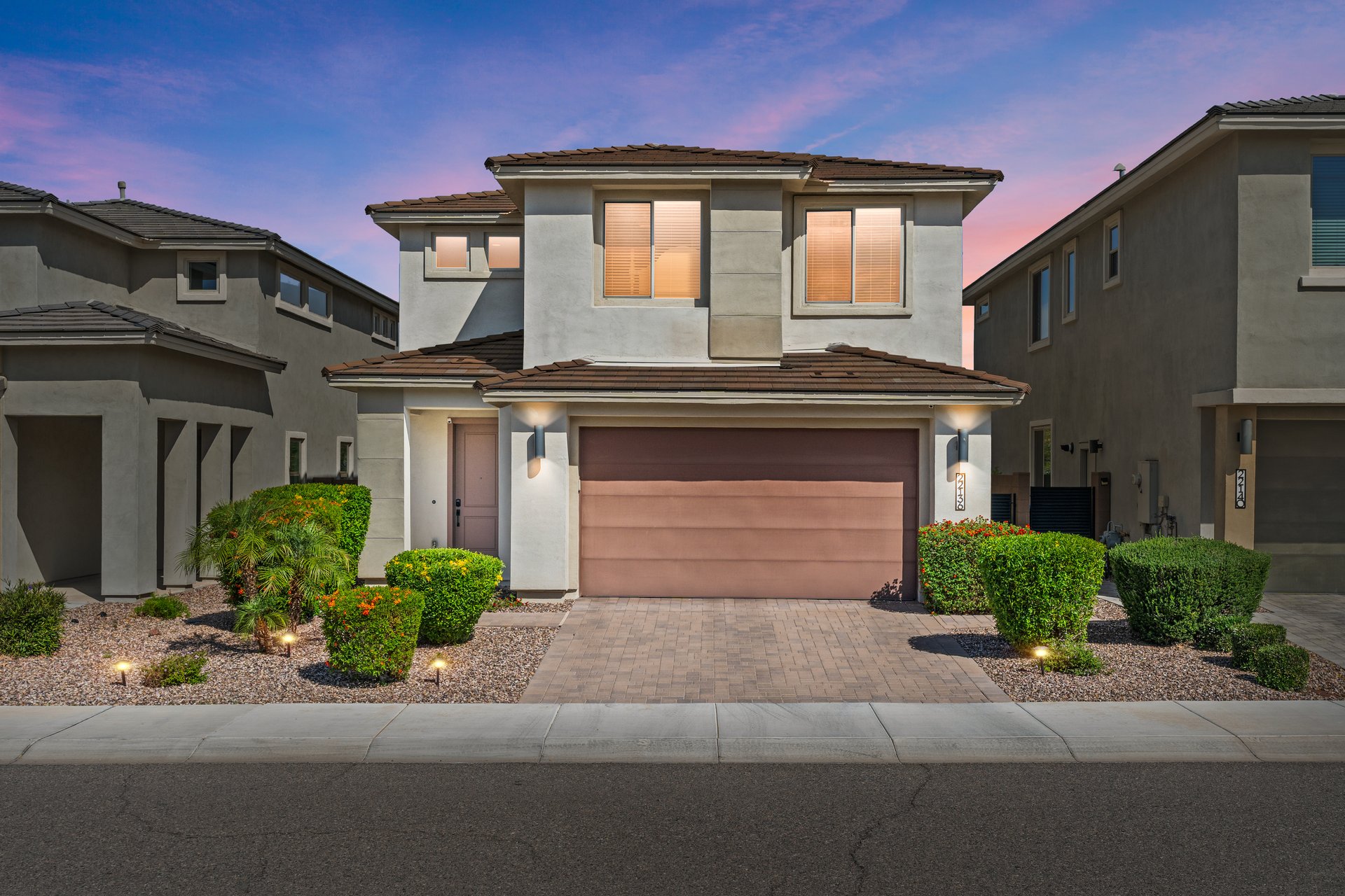 22136 N 28th Place