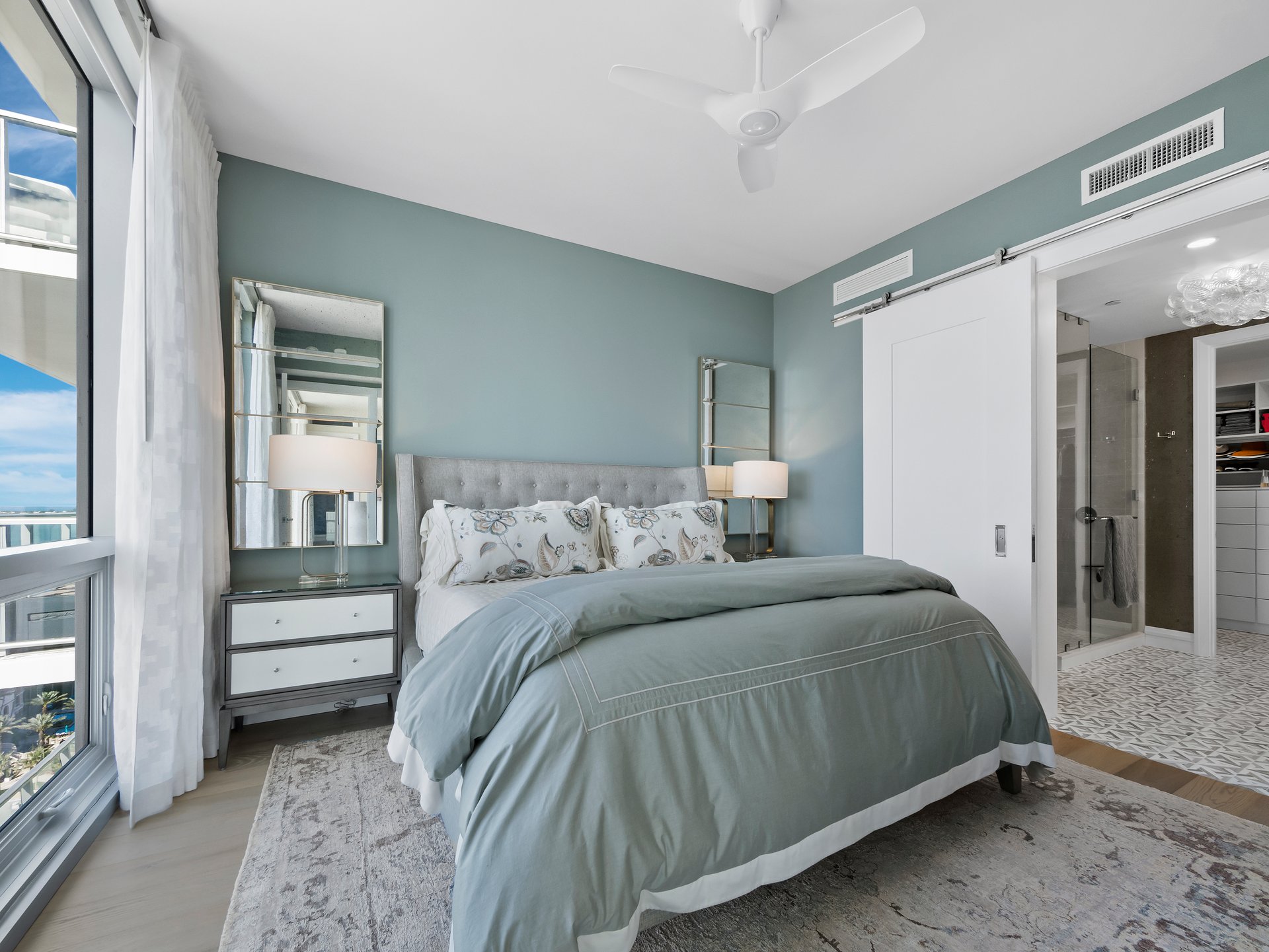 301 QUAY COMMONS #1708
