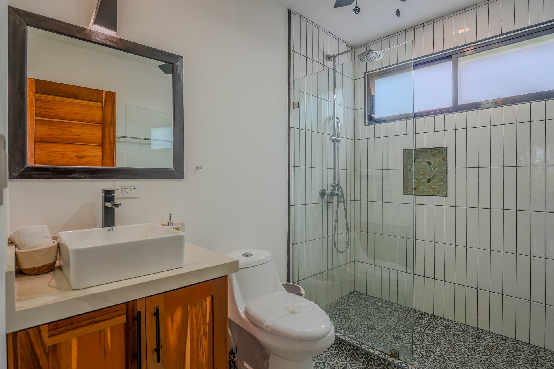 Casa La Roca, Whale's Tail 3 Bedroom Home In Uvita!