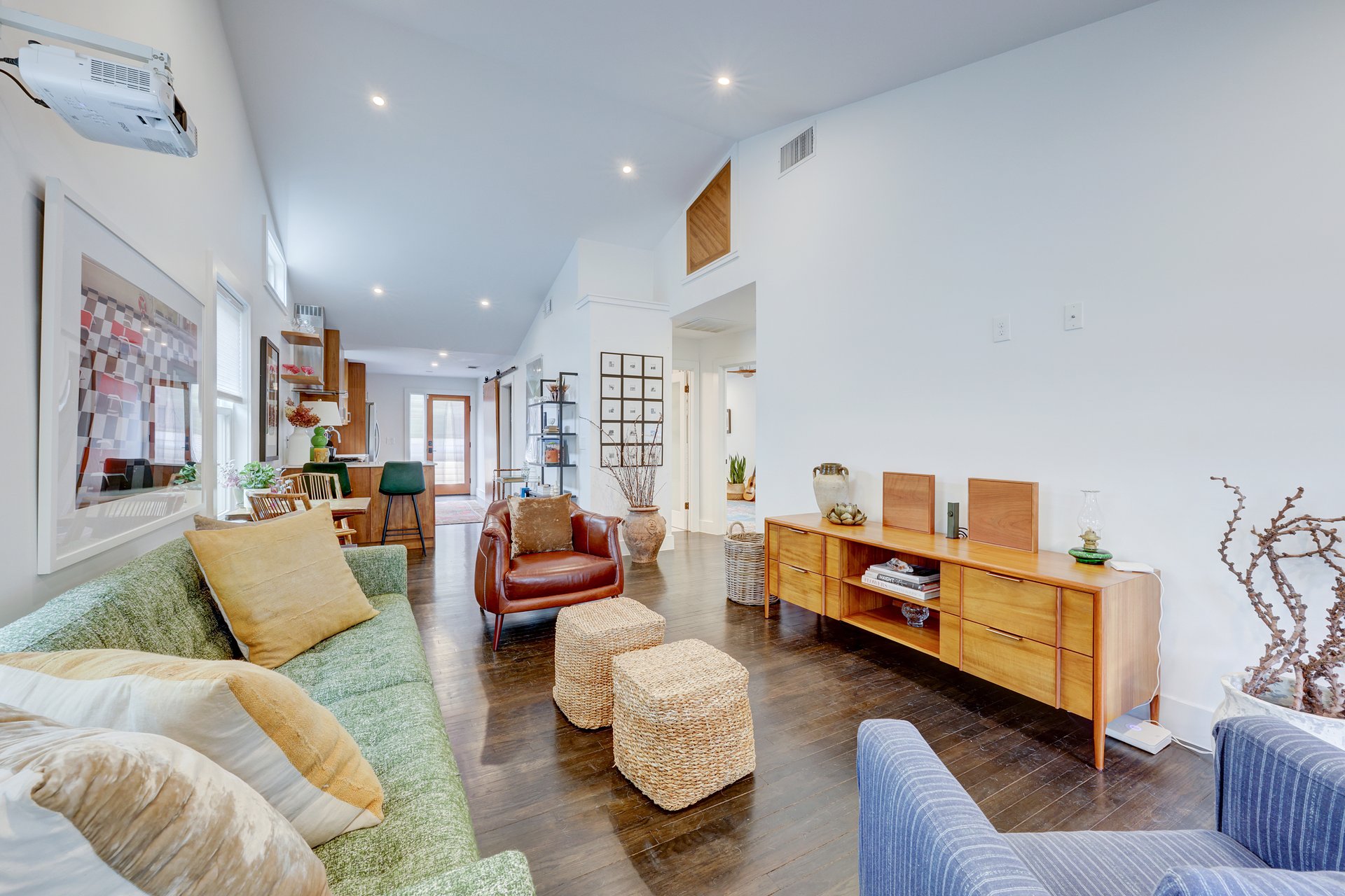 2306 Santa Maria St