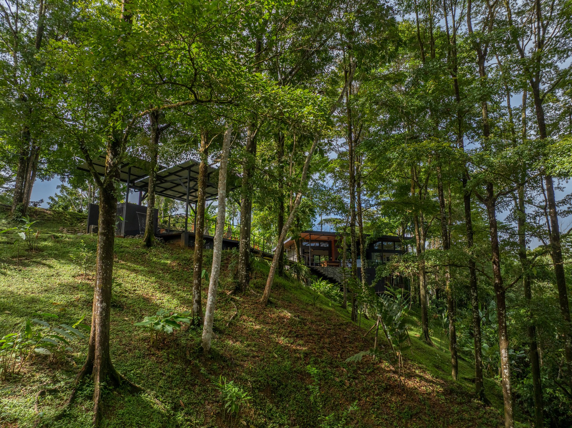 La Sombra Villas, Where Nature Meets Comfort in Tinamates!
