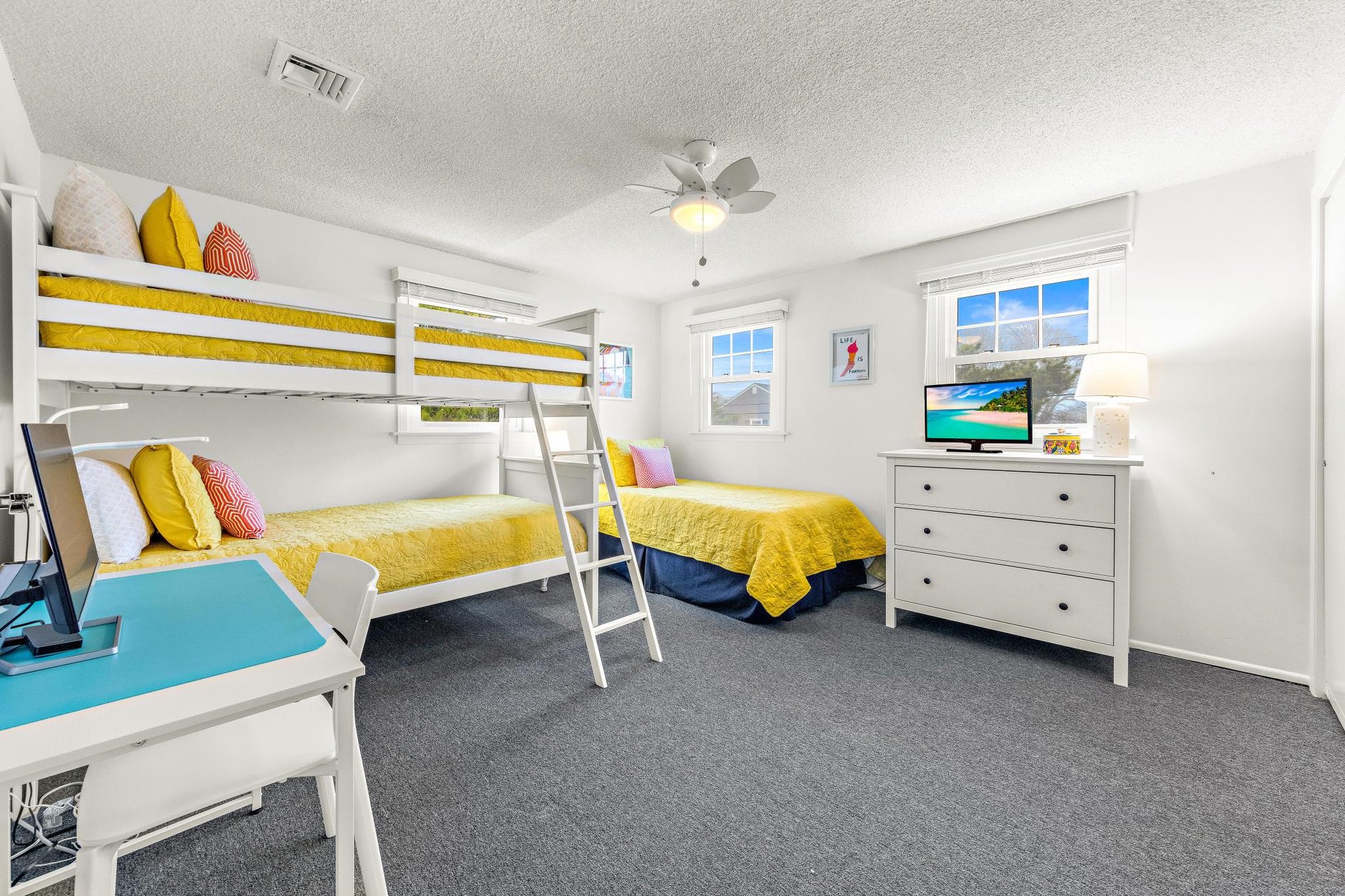 202 E Chatsworth Avenue, Beach Haven